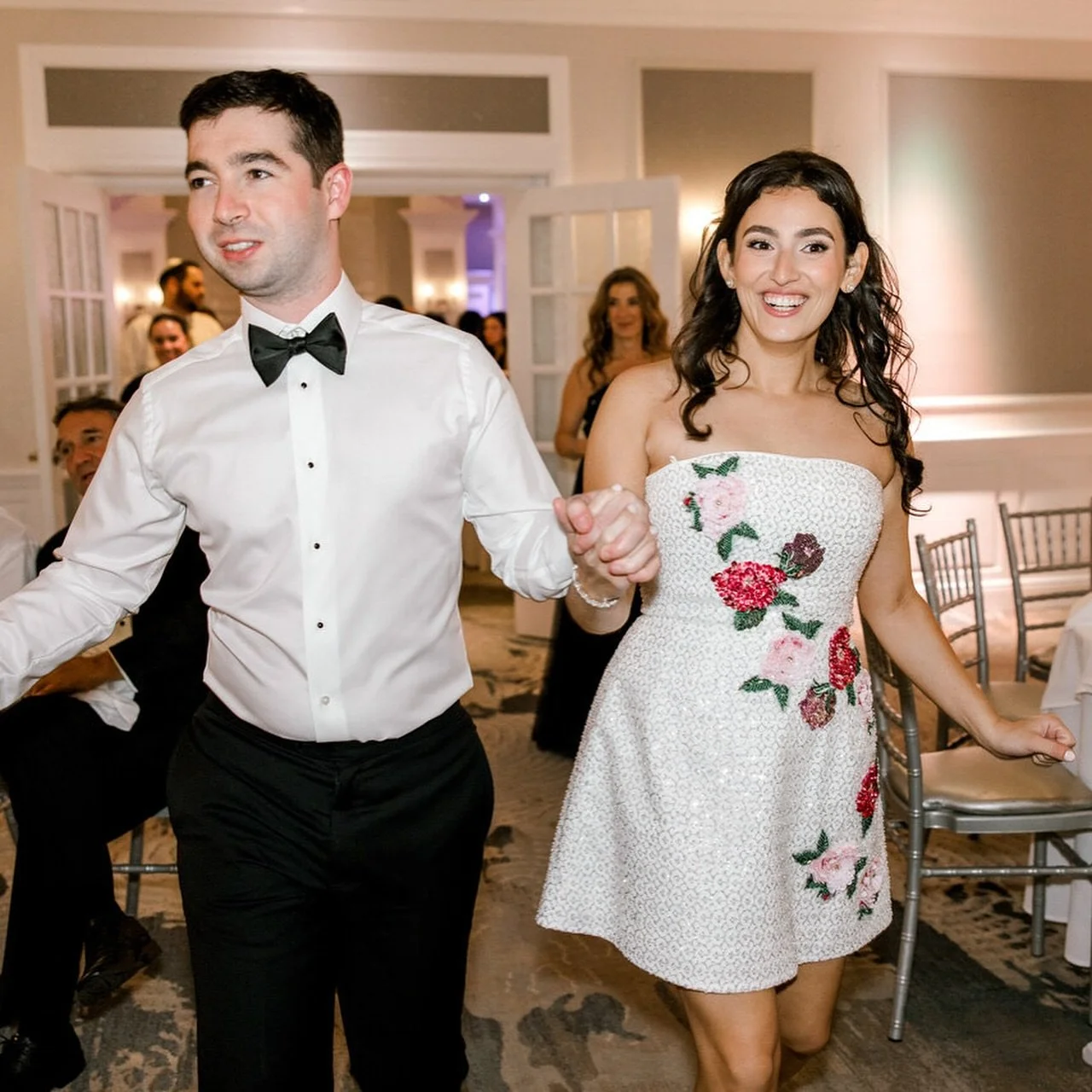 When the makeup looks fresh all night! Love to see it 😮&zwj;💨😍