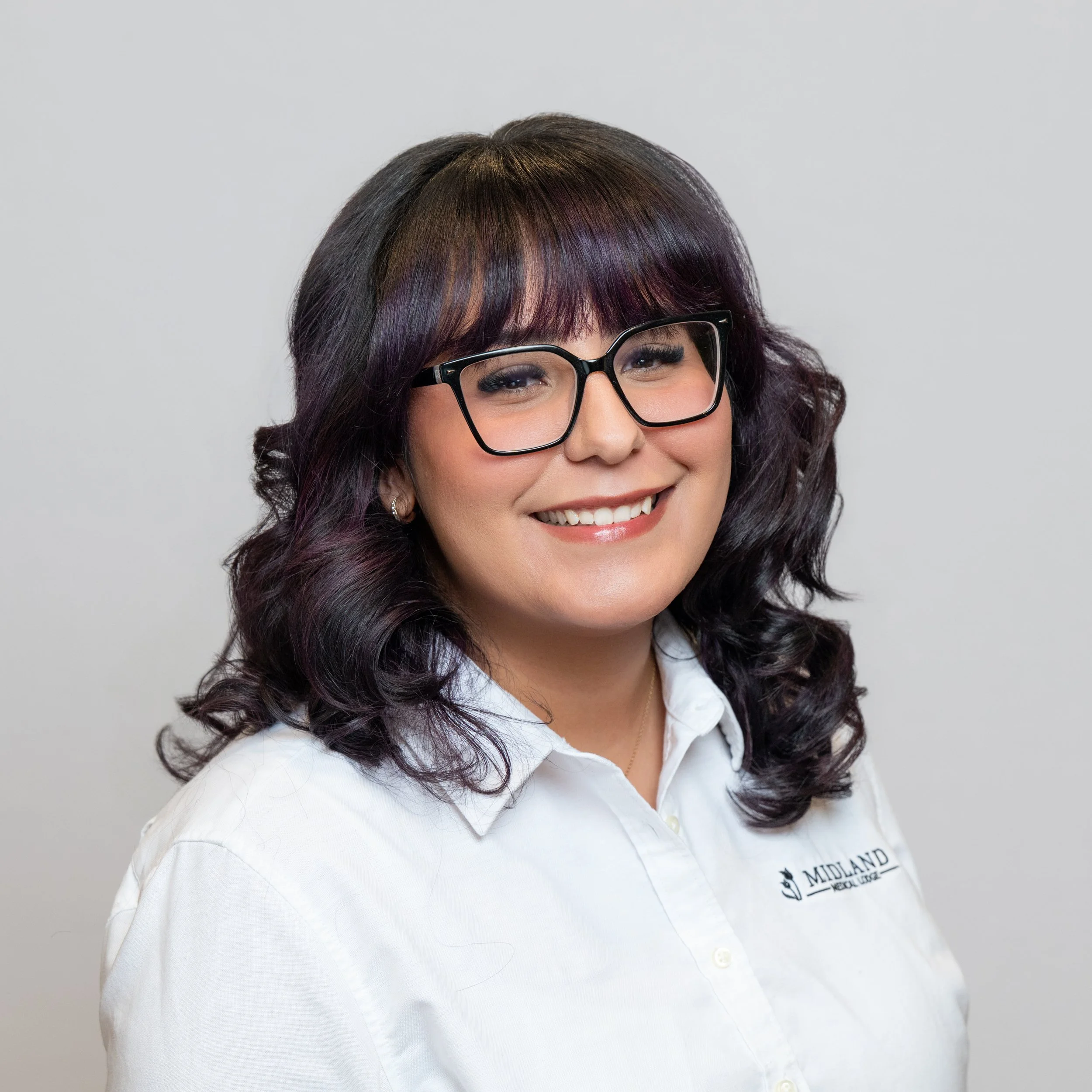Leslie Vigil Headshot