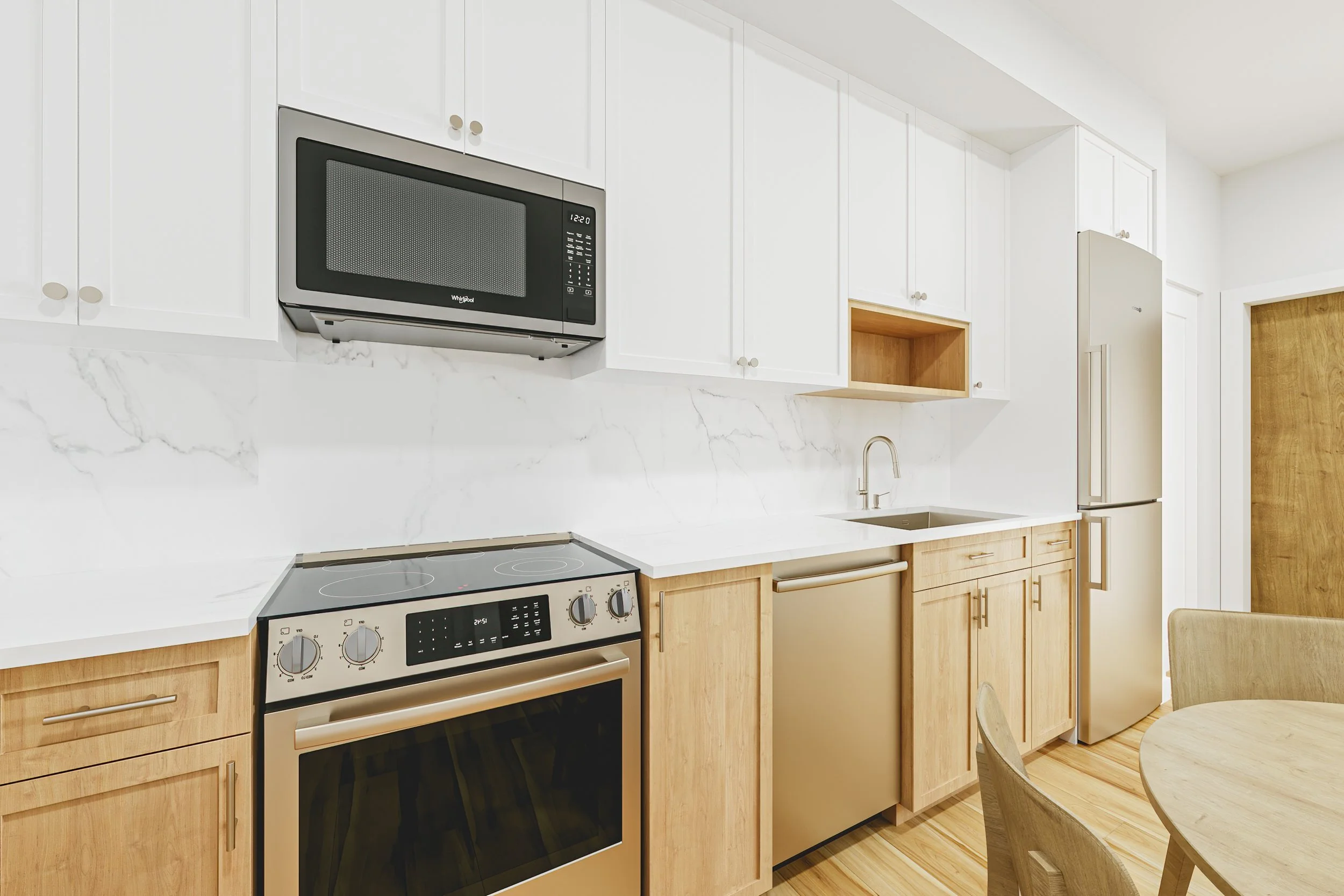 15-1 Bed + Den Light.jpg