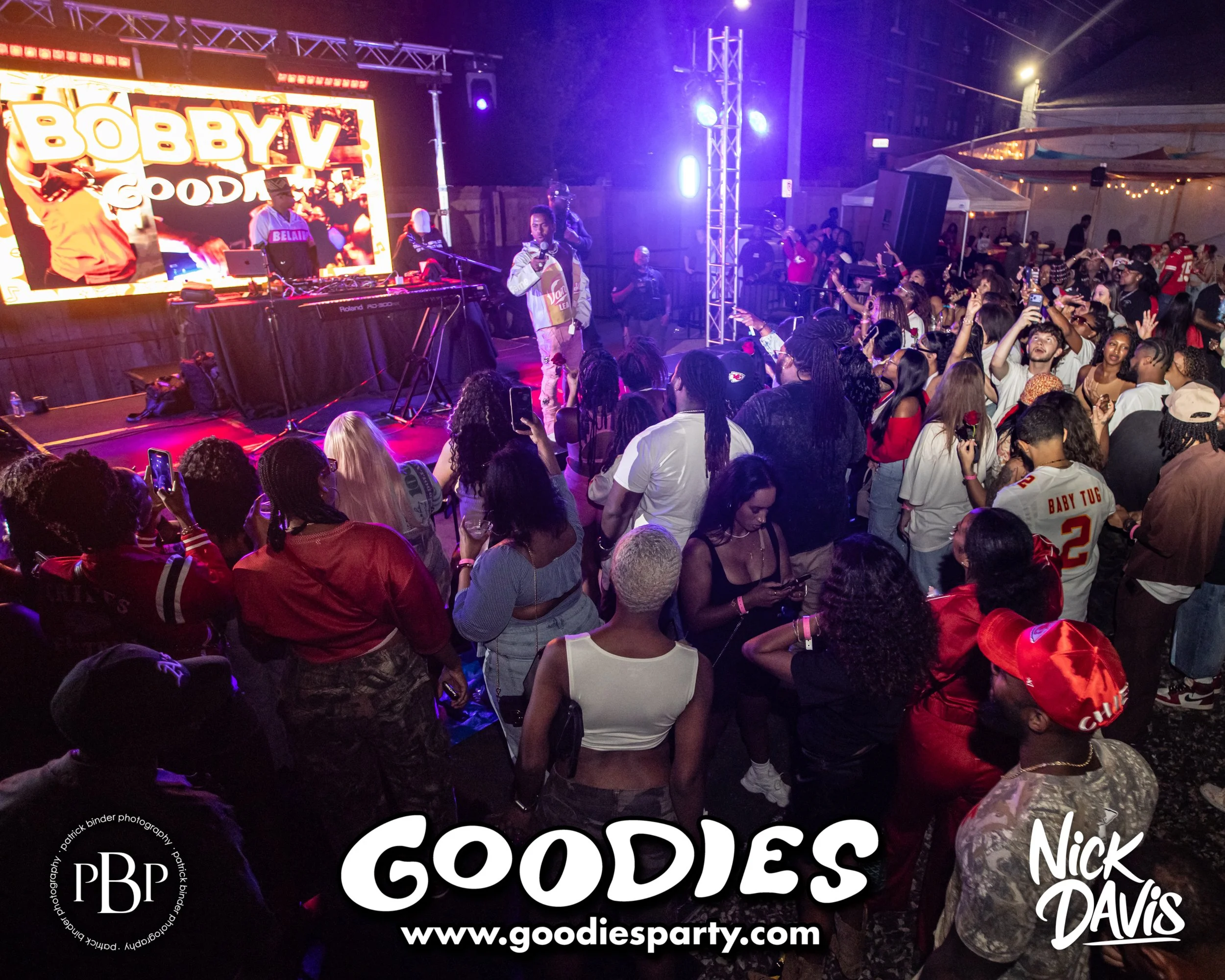 260927-Goodies-Bobby V-4623.jpg