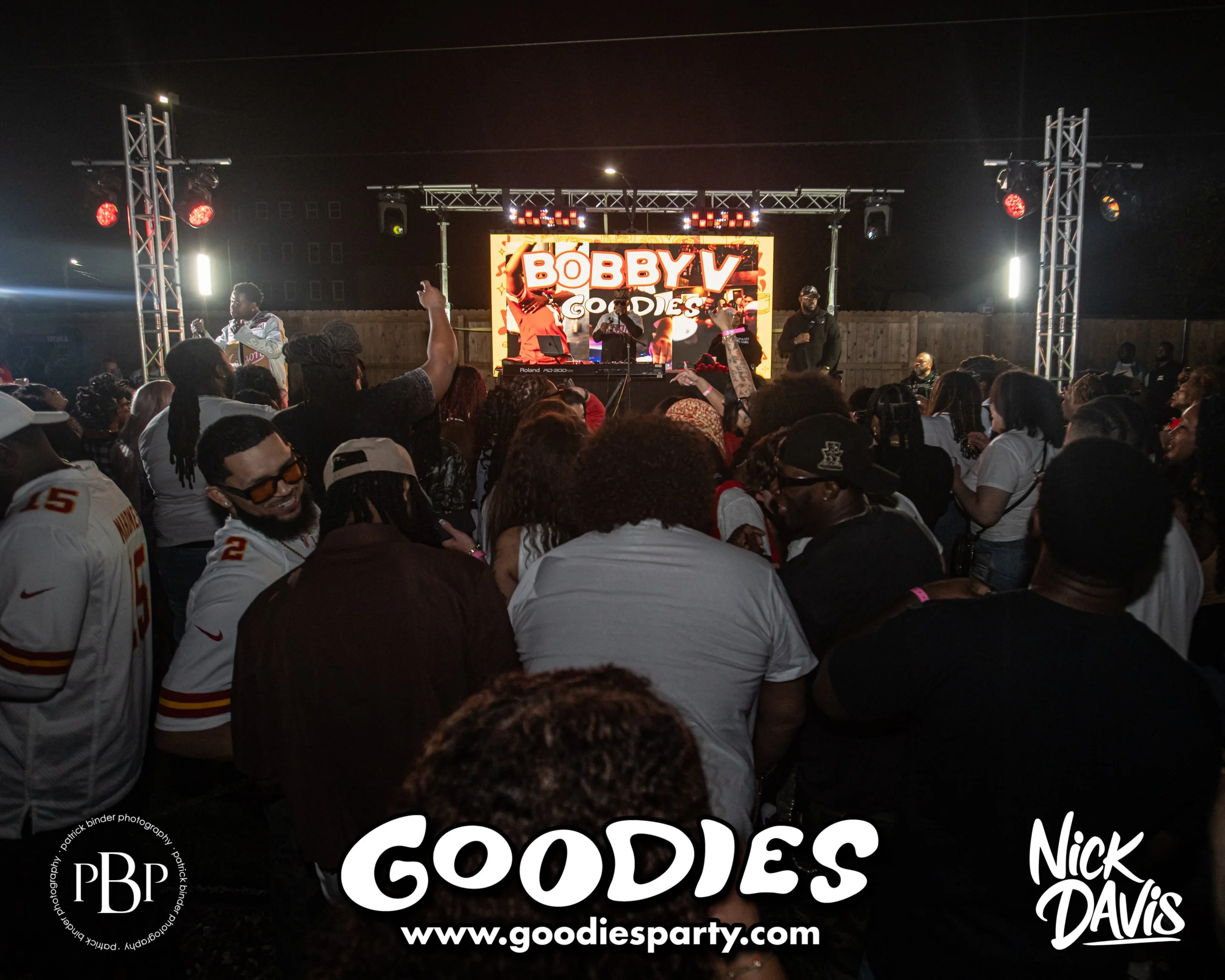 260927-Goodies-Bobby V-4082.jpg
