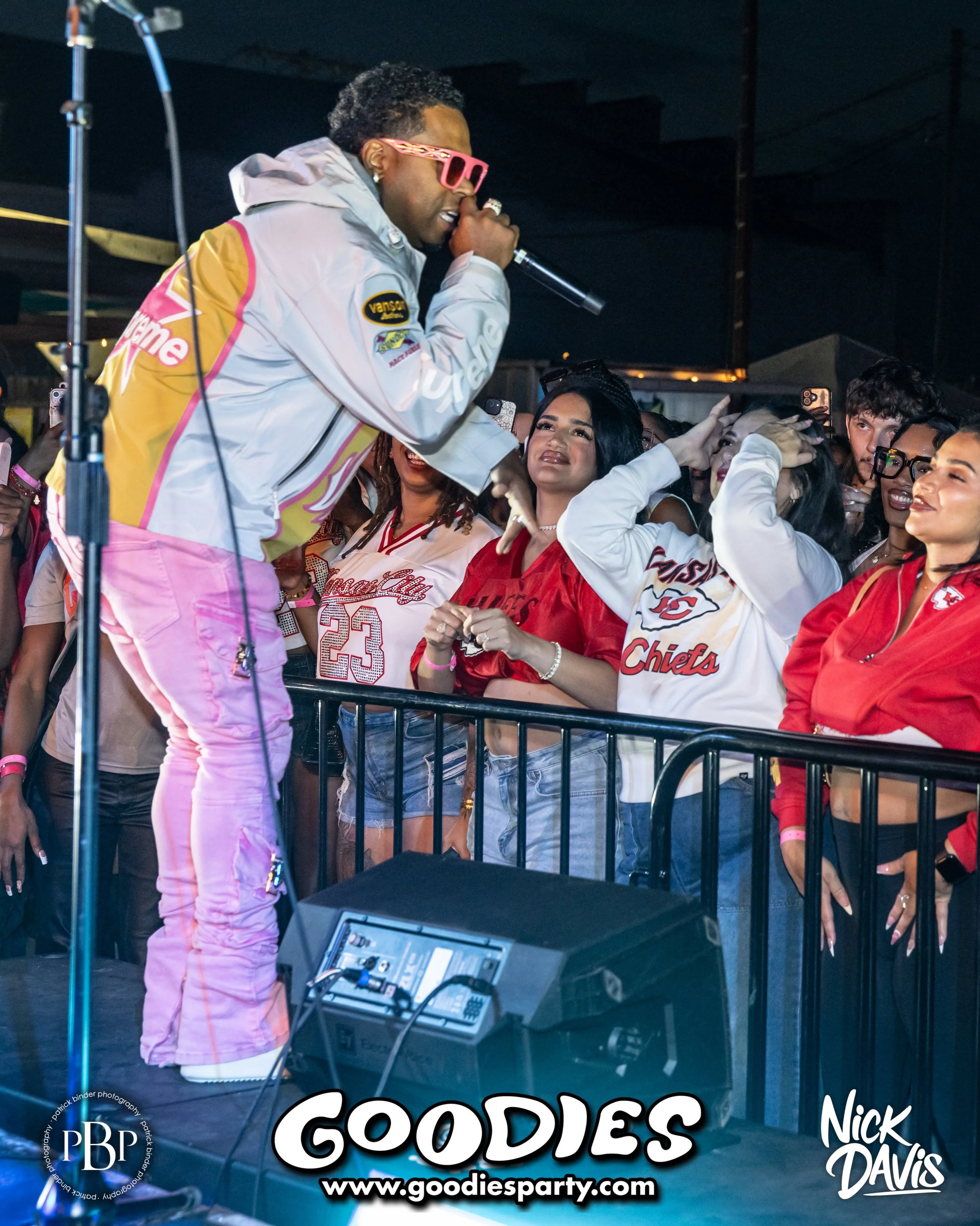 260927-Goodies-Bobby V-3580.jpg