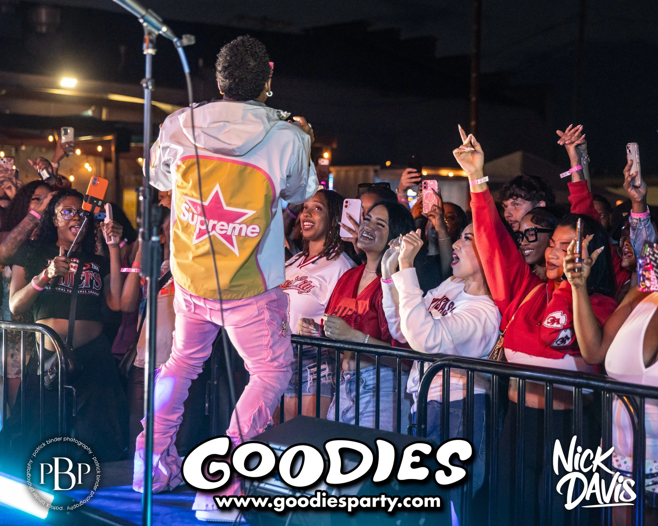 260927-Goodies-Bobby V-3589.jpg