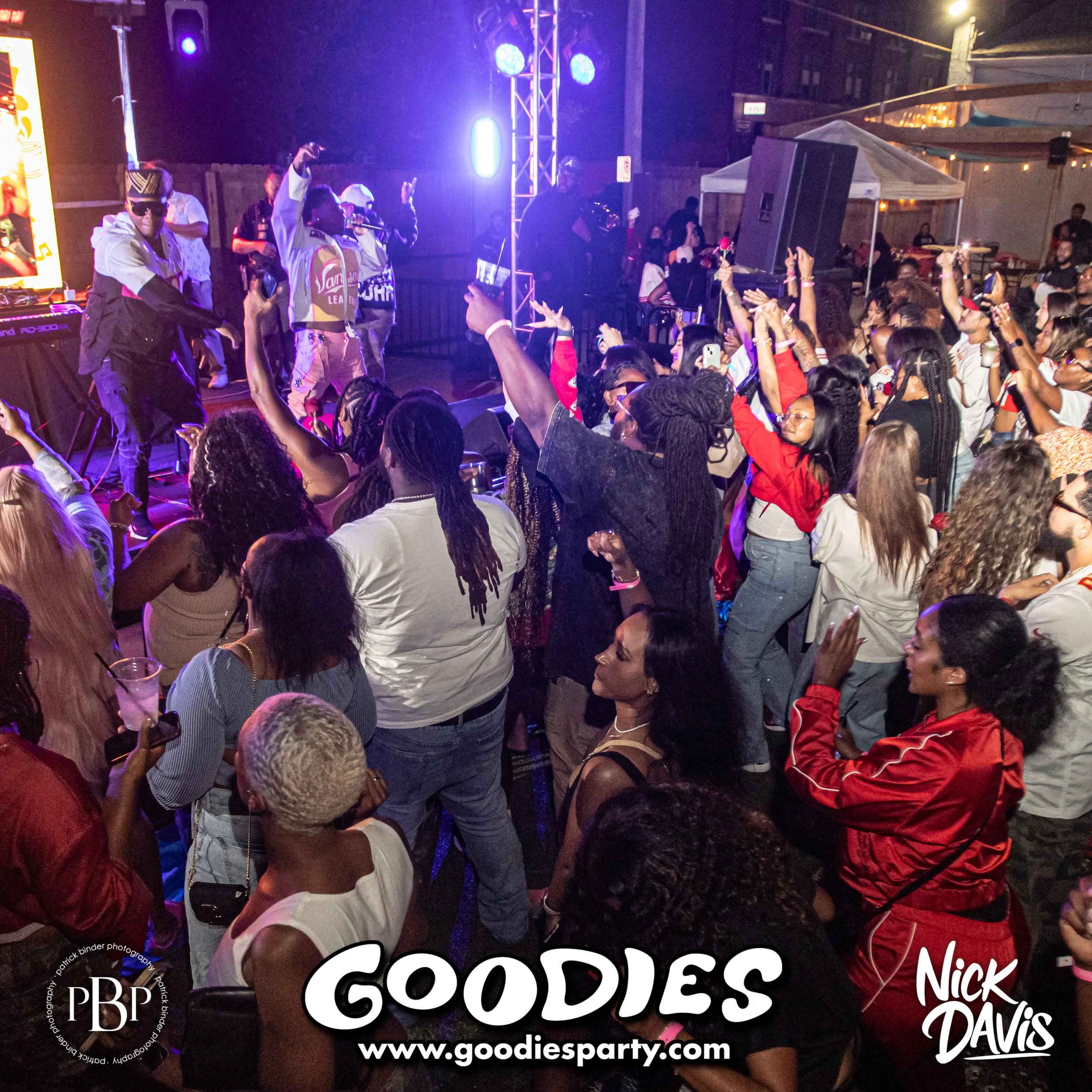 260927-Goodies-Bobby V-4628.jpg
