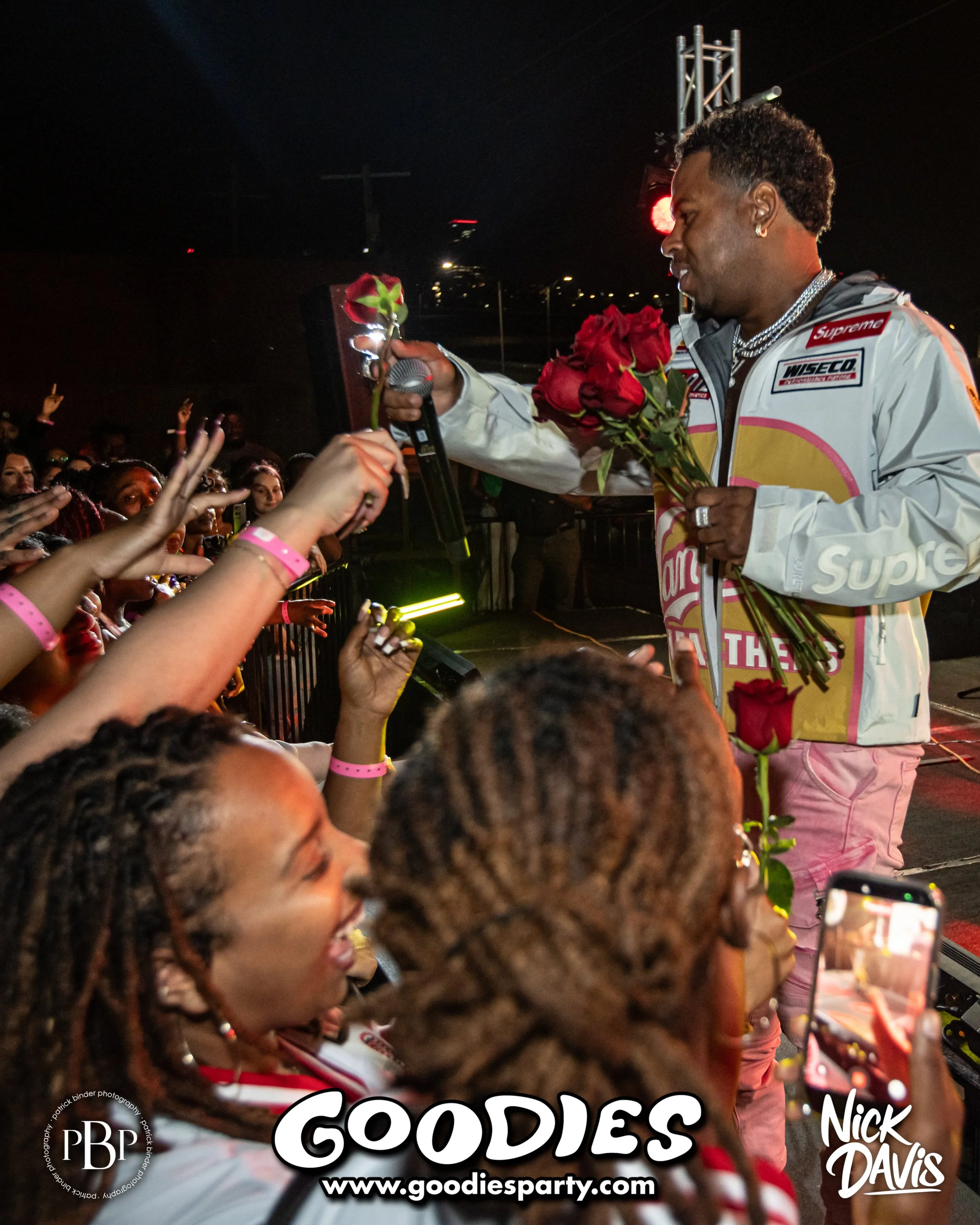 260927-Goodies-Bobby V-4110.jpg