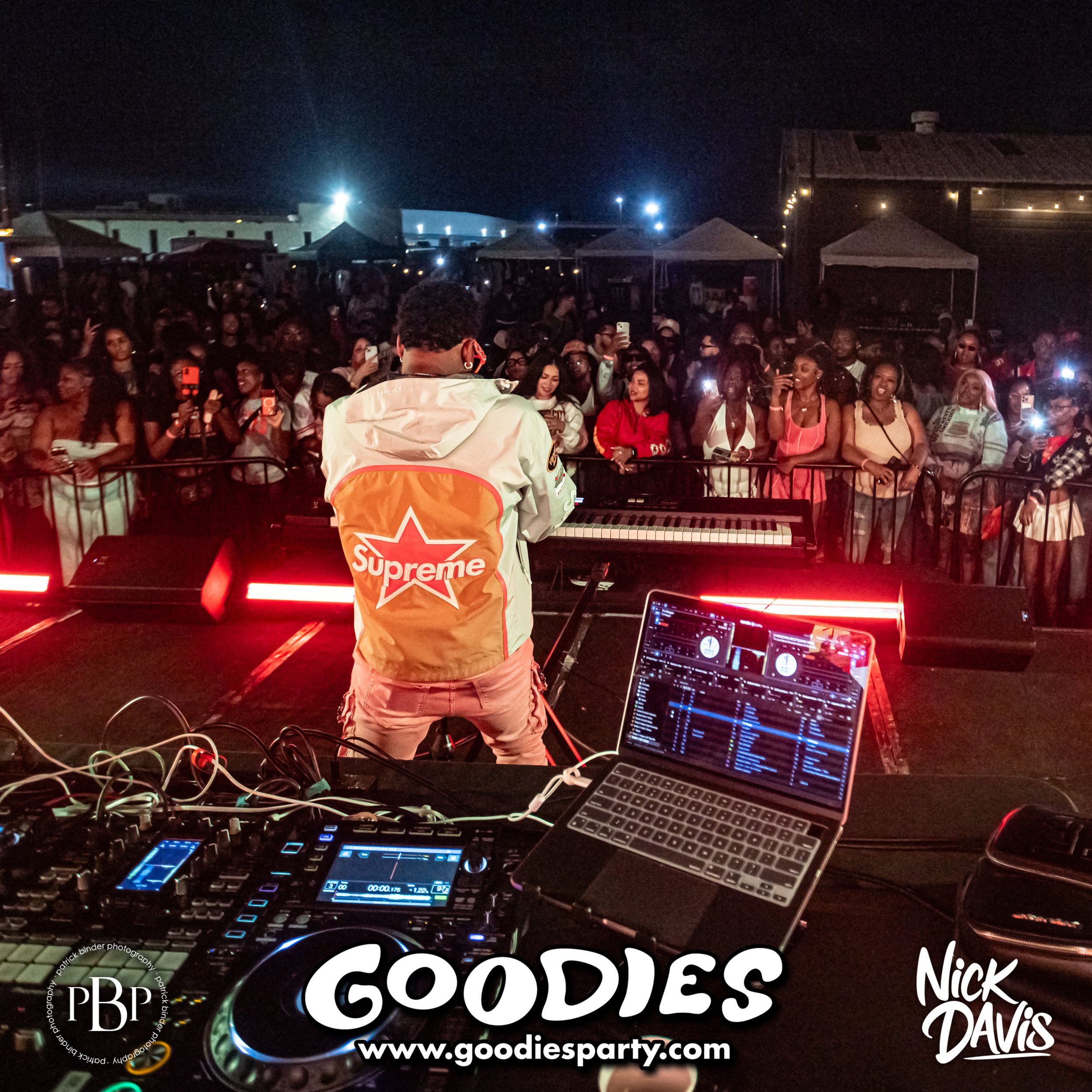 260927-Goodies-Bobby V-3874.jpg