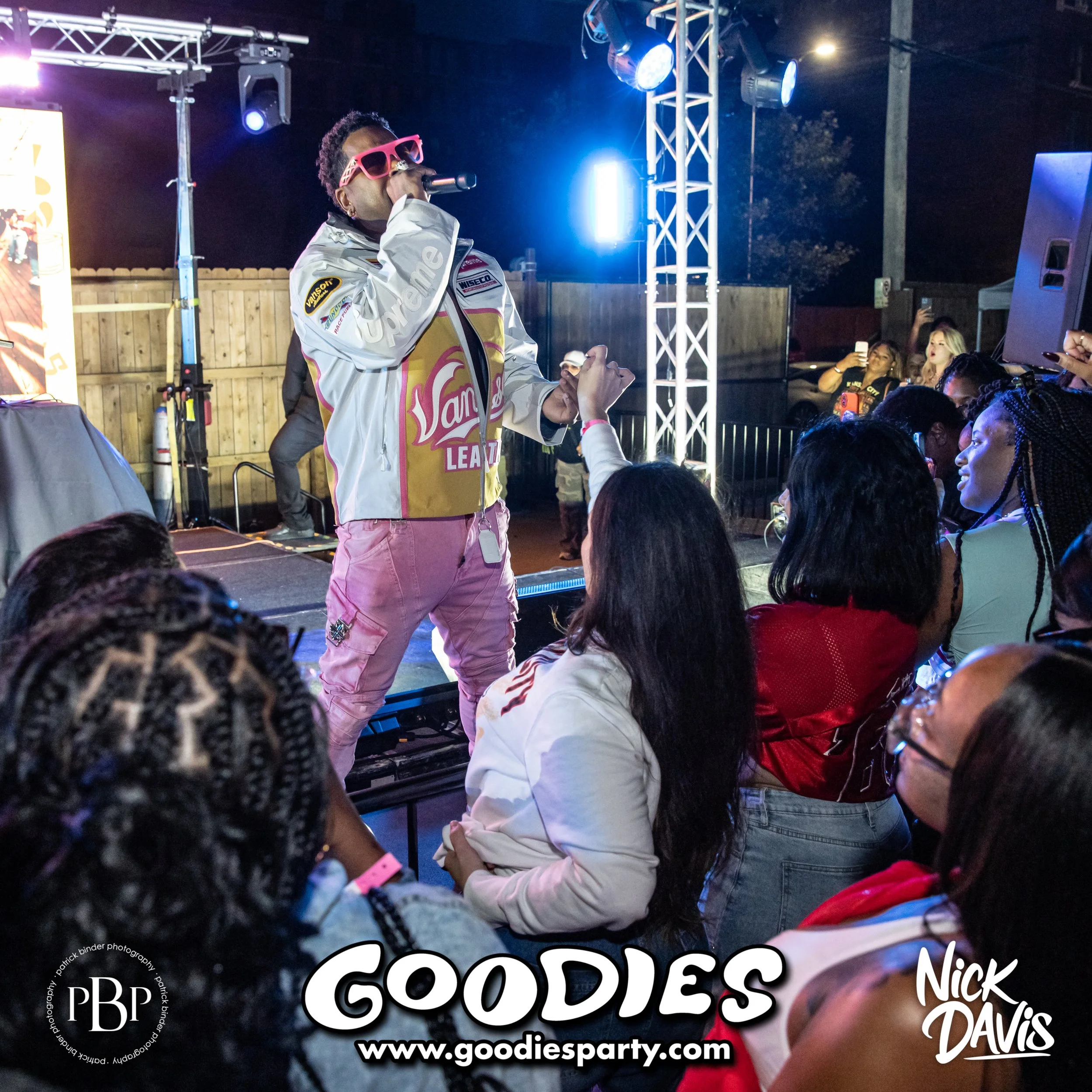 260927-Goodies-Bobby V-3657.jpg