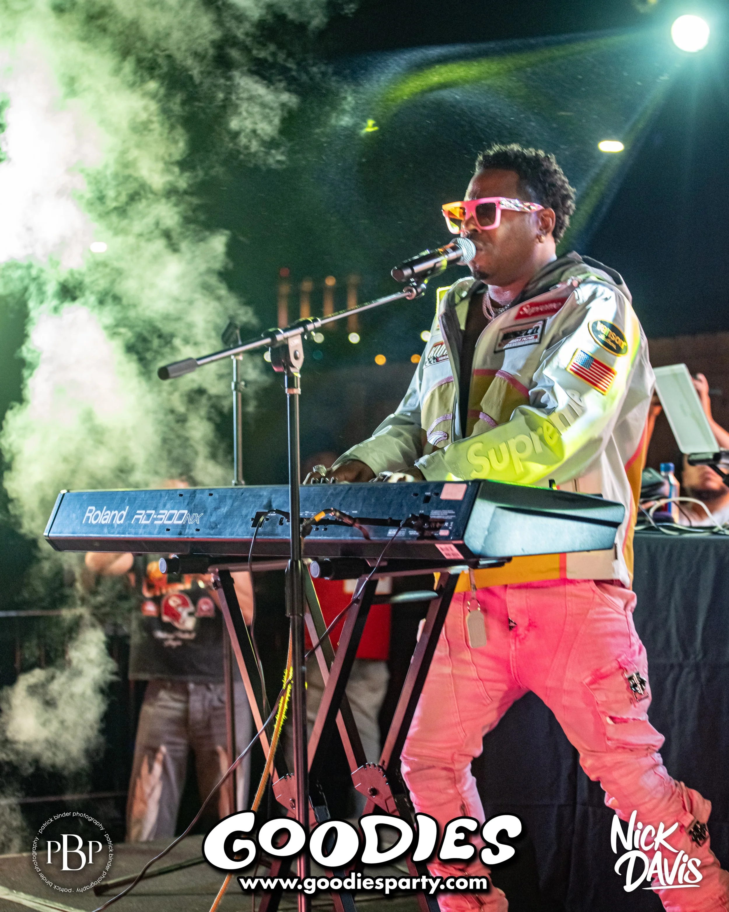 260927-Goodies-Bobby V-3903.jpg