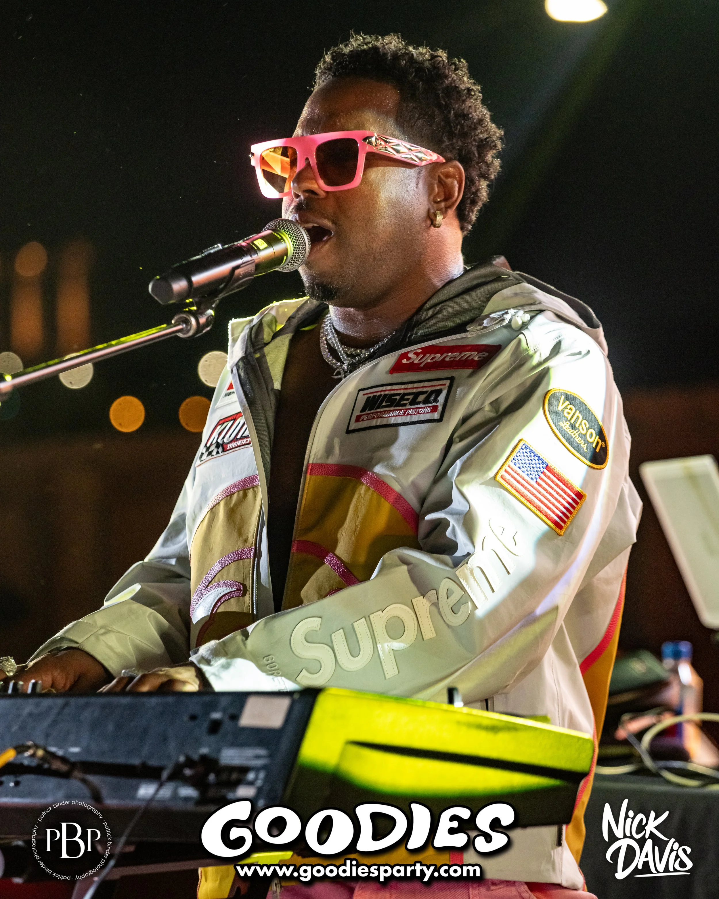 260927-Goodies-Bobby V-3907.jpg