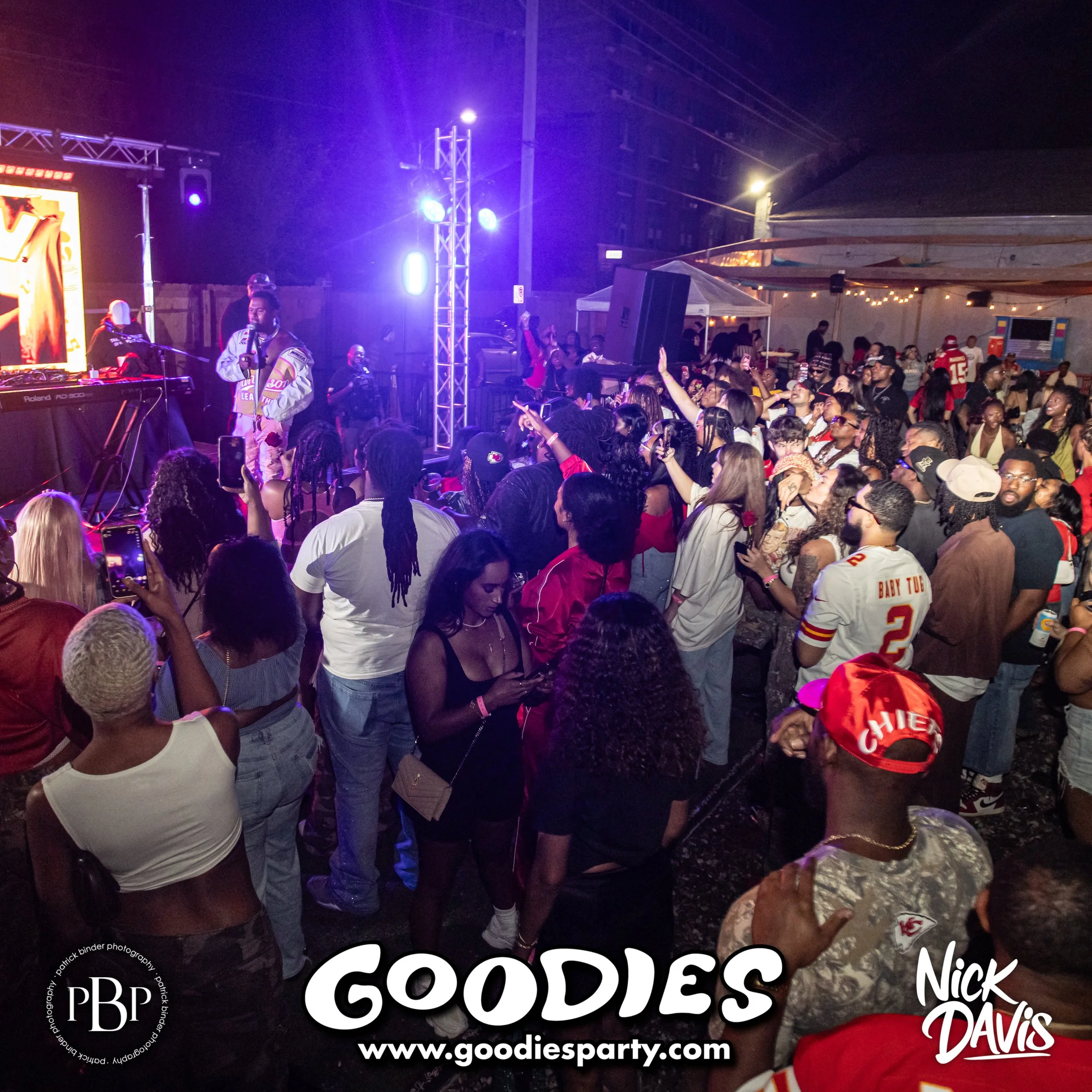 260927-Goodies-Bobby V-4615.jpg