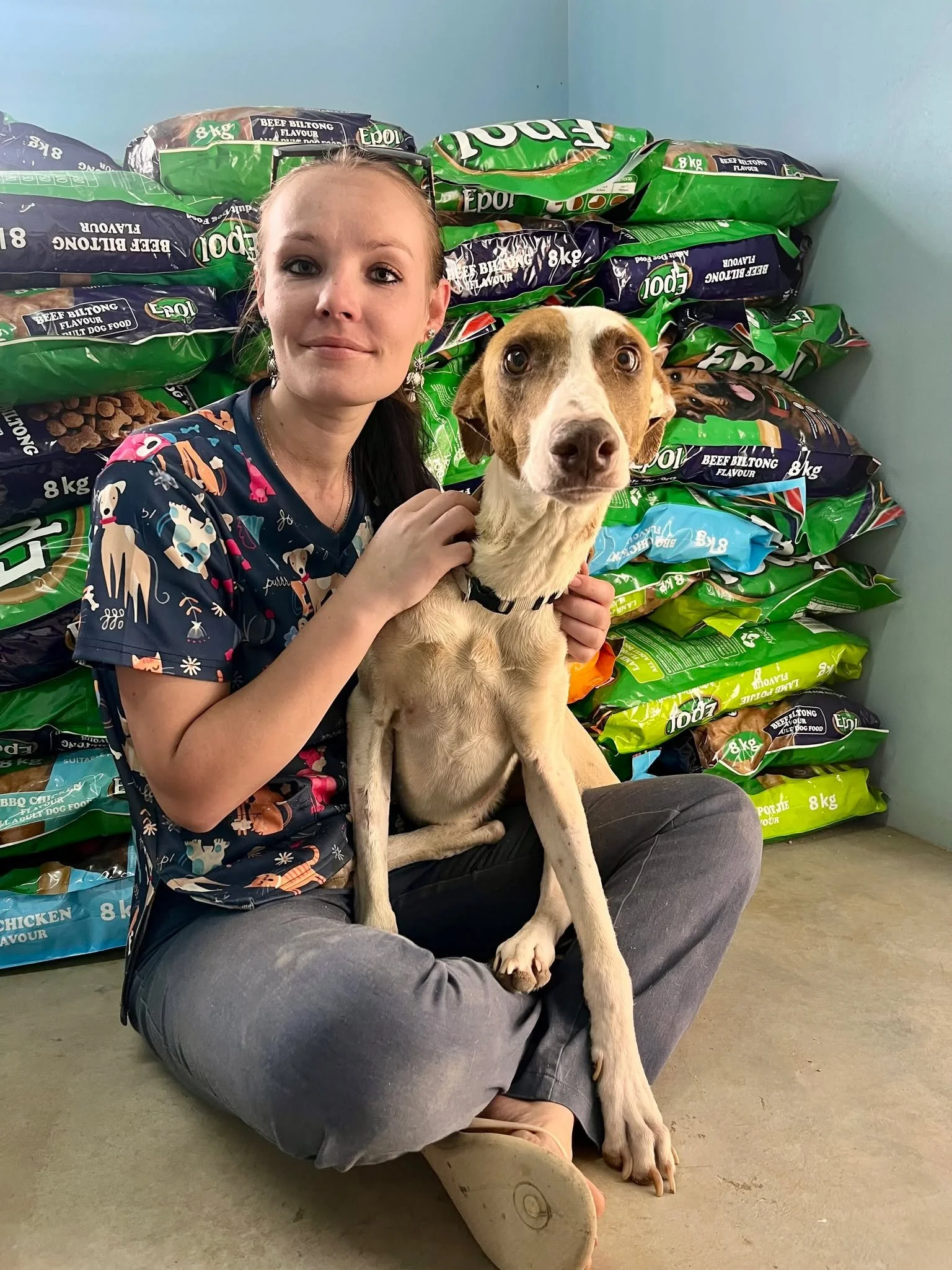 𝗪𝗲&rsquo;𝗿𝗲 𝗼𝗻𝗰𝗲 𝗮𝗴𝗮𝗶𝗻 𝘀𝗼 𝗴𝗿𝗮𝘁𝗲𝗳𝘂𝗹 🤍
A huge thank you to T&amp;C for donating 114 bags of dog food to The ARK Rescue, to FP du Toit Transport for getting it to us safely, and to SPCA Windhoek for handling the logistics so seam