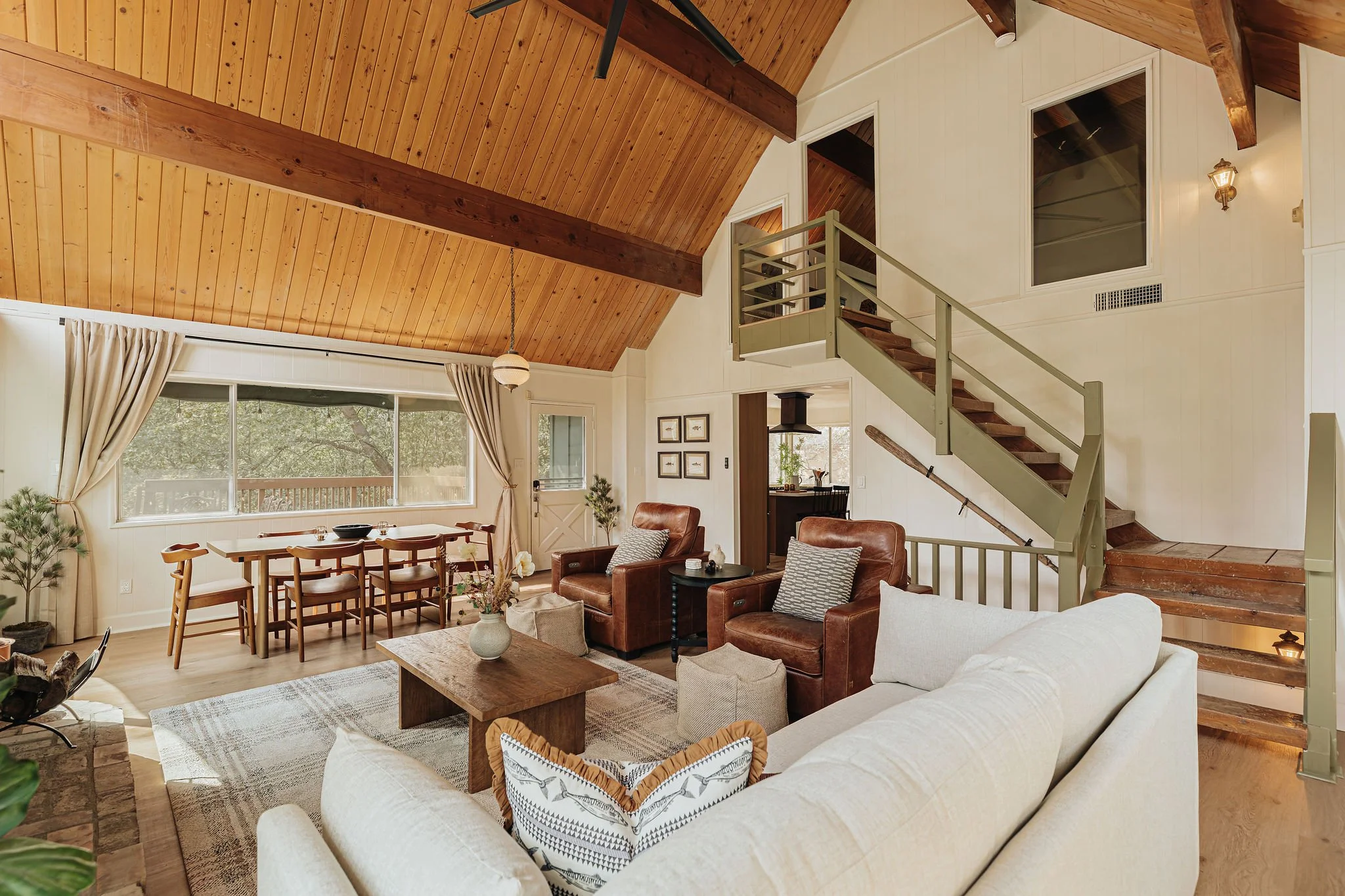 Gianna_Christina_Photo_Golden_Rule_Ln_Lake_Arrowhead_Airbnb--47.jpg