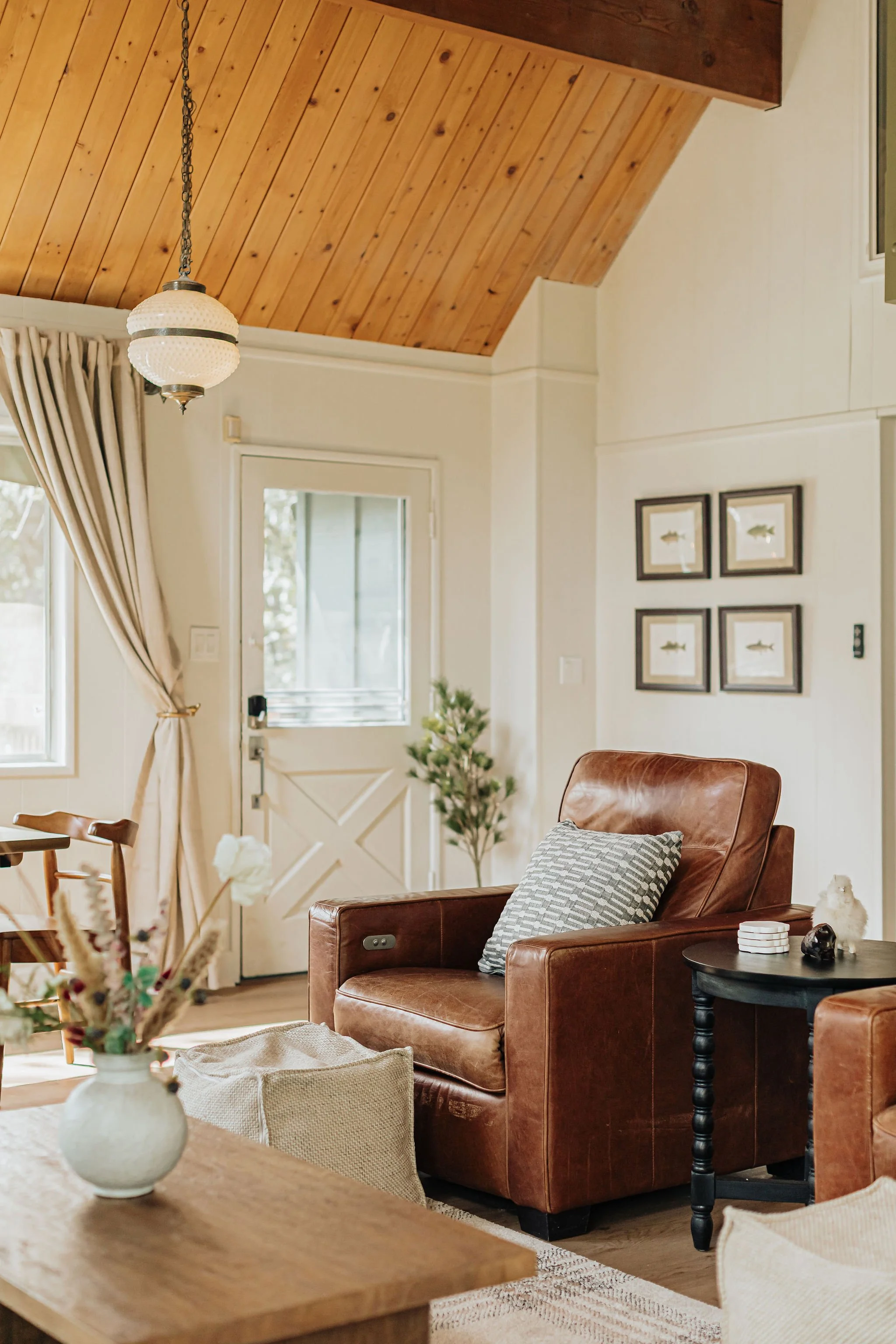 Gianna_Christina_Photo_Golden_Rule_Ln_Lake_Arrowhead_Airbnb-4241.jpg