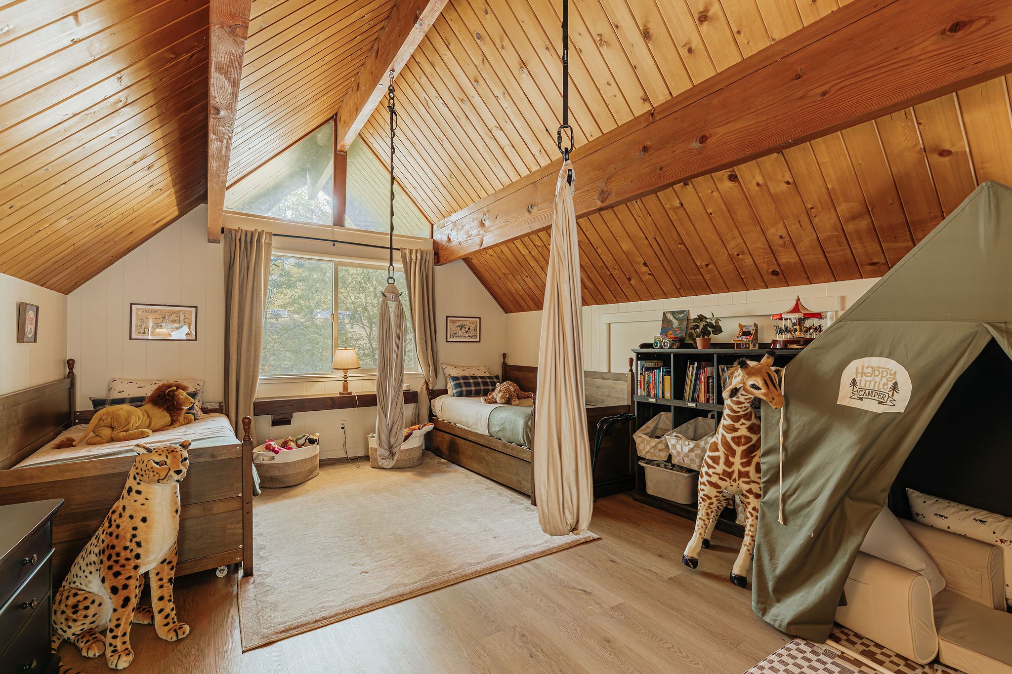 Gianna_Christina_Photo_Golden_Rule_Ln_Lake_Arrowhead_Airbnb--9.jpg