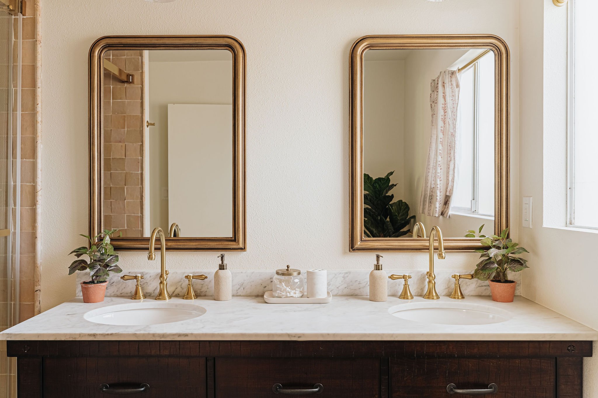 Gianna_Christina_Photo_Golden_Rule_Ln_Lake_Arrowhead_Airbnb--48.jpg