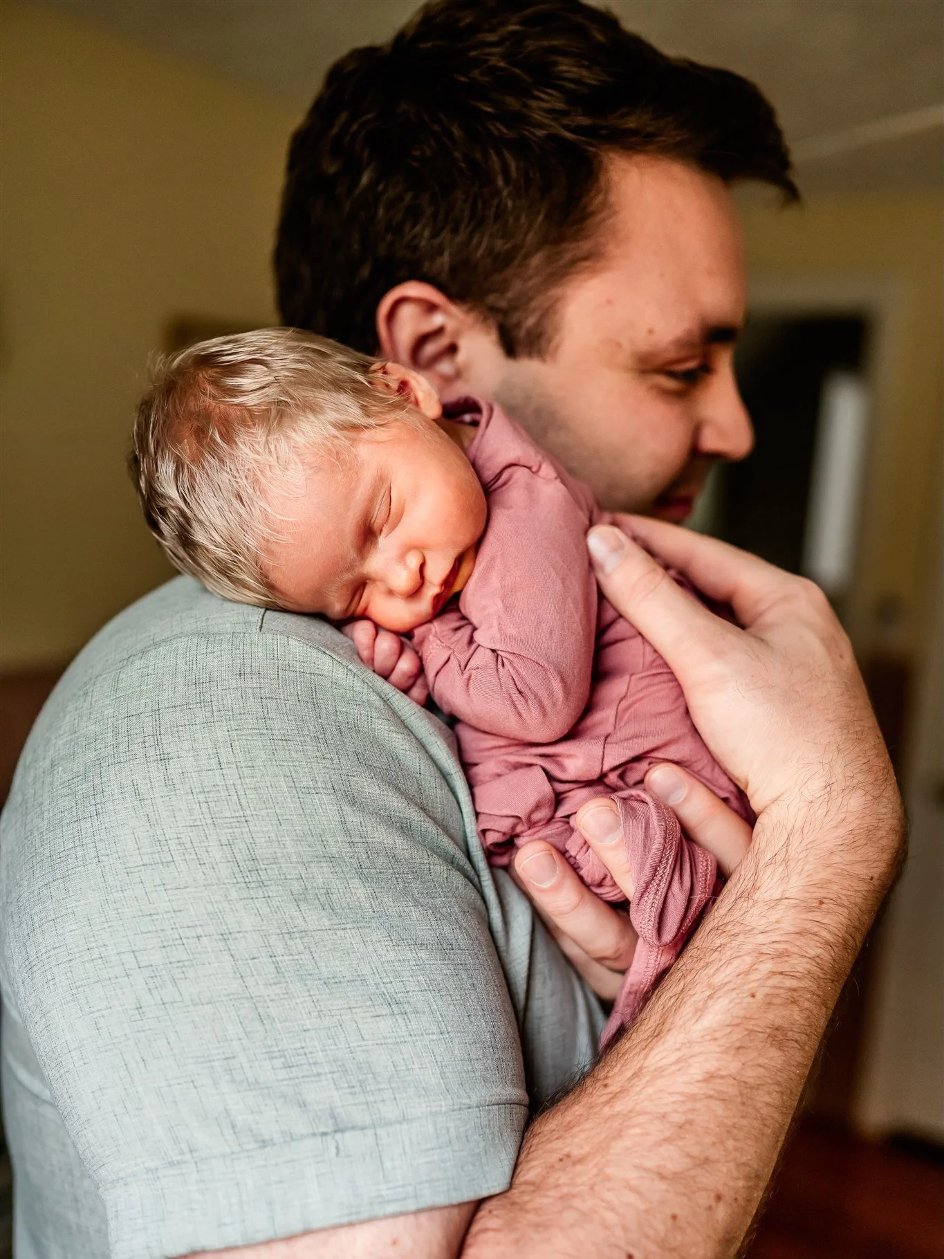 Snuggled up safe and sound, rocking the most unique hair color I&rsquo;ve ever seen on a newborn ⭐️