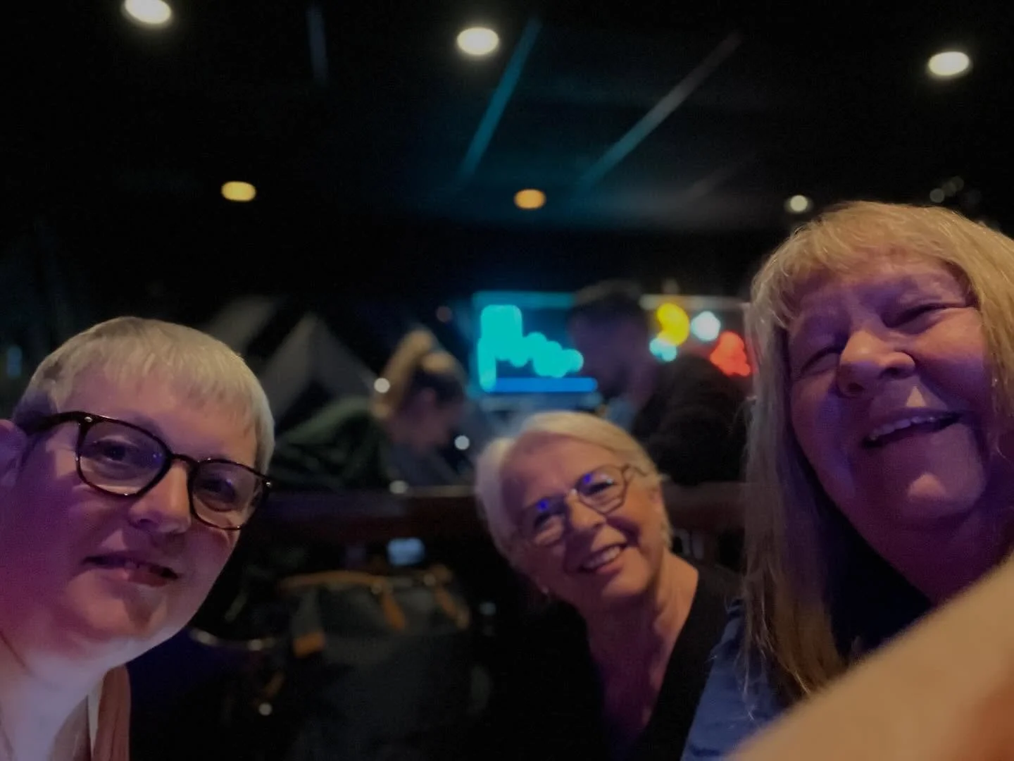 Meet up with the French teachers from Lyon, France in Manhattan and enjoyed the Harlem Gospel Choir together.  What an experience!