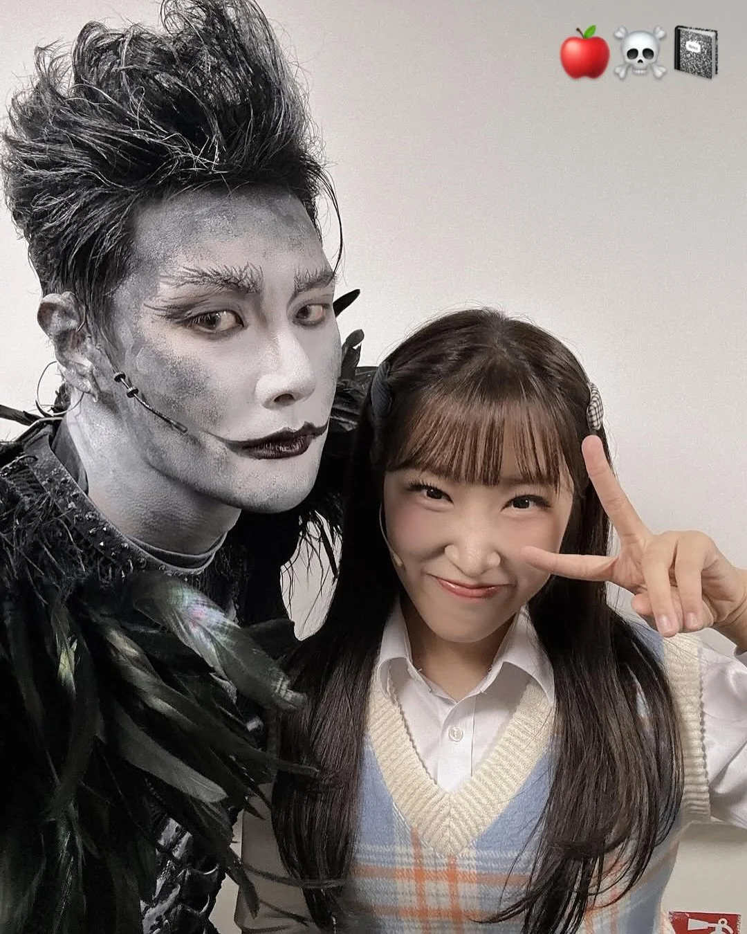 First looks ๐โ ๏ธ๐ Death Note the musical Seoul ๐๐๐๐
#DeathNoteMusical
#ImJung-mo
#OhYoon-seo
#KimMin-seok
#Jang-ah
#Mouns
#wildhornmusicals
#wildhornmusicalfamily
@od_musical
๐ธ: @jungmolim 
์ค๋์ ๋๊ณต
์ฆ๊ฑฐ์ ๋ค ๋๊ฒ๋ค
#๋ฐ์ค๋
ธํธ
#์์ ๋ชจ
#์ค์ค์
#๊น๋ฏผ์ 
#์ฅ์์
#์ฐ๋ค