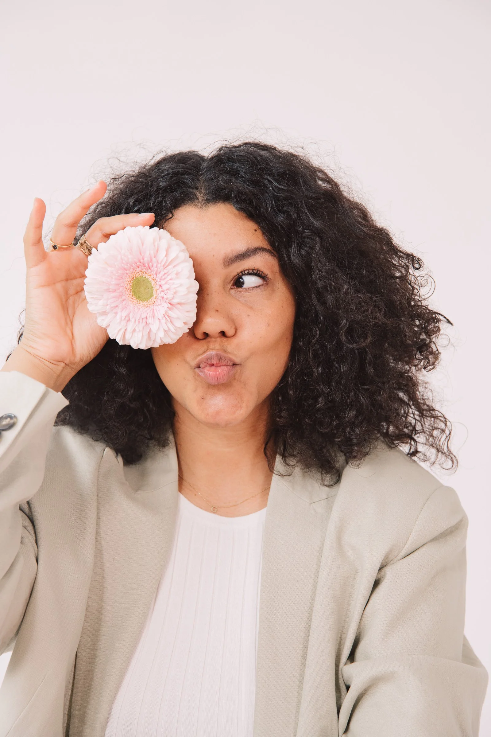 Authentische und farbenfrohe Portraits im Studio Köln-Dellbrück