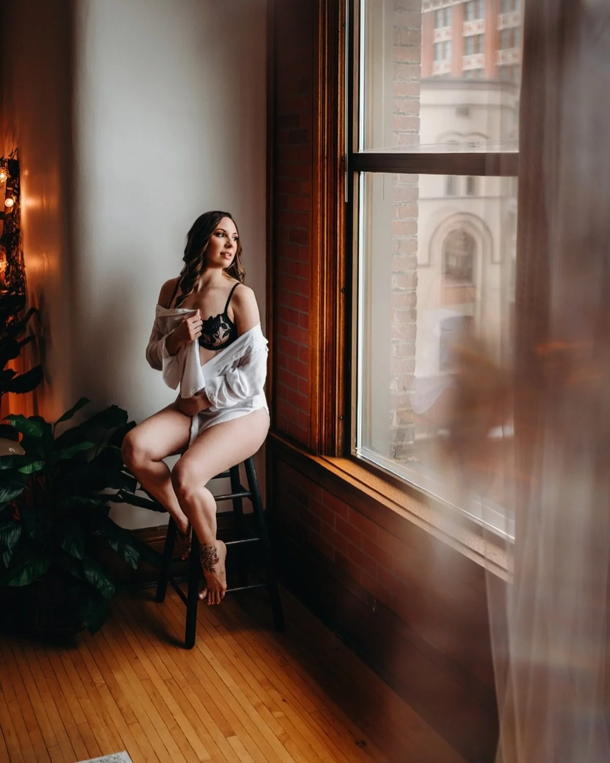 Cozy cloudy days in the summer feel so refreshing to me!! Plus it&rsquo;s always fun in the studio to get a change in lighting from the norm sunny summer days&hellip;..

Keep your eyes on your inbox at the end of the month!! Prepping for fall/winter 