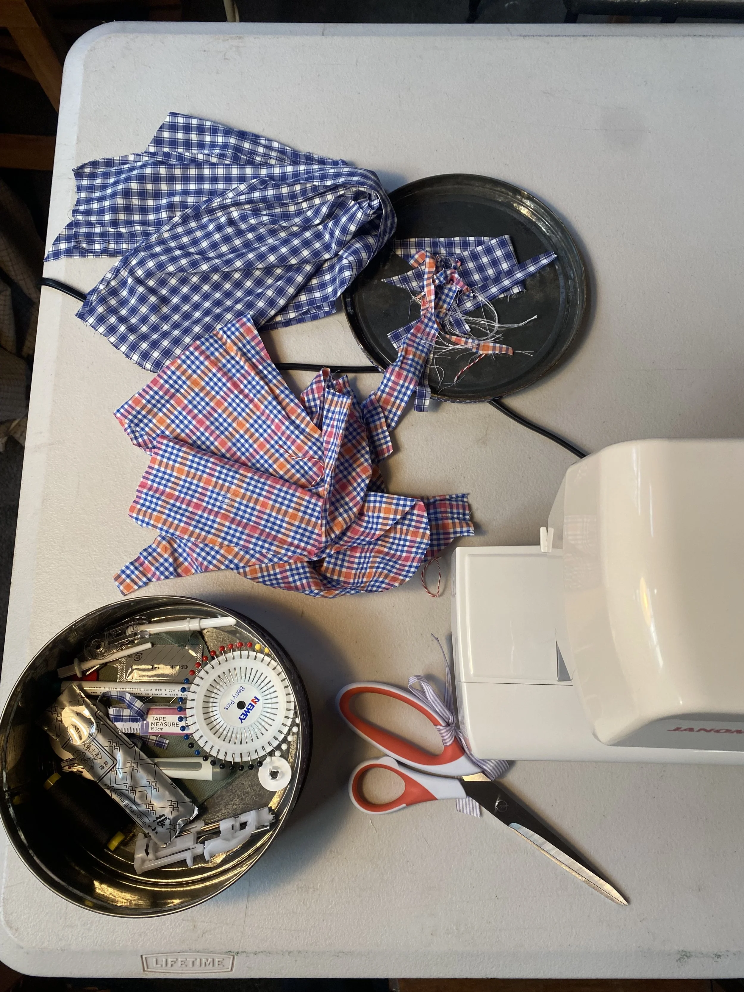 Sunday Evening - 5 -7.30pm  - 6 Week beginner sewing school - Starts April 12