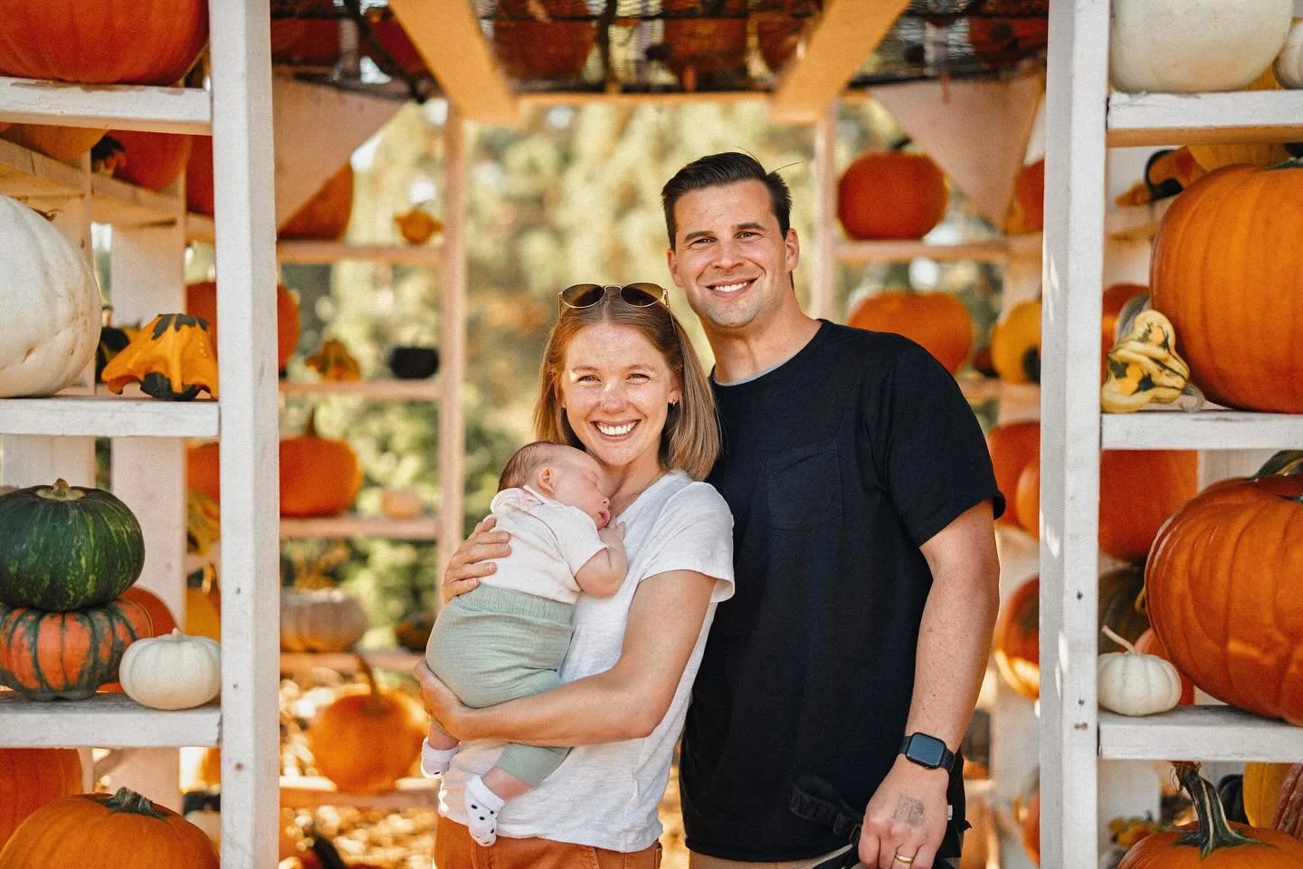 Nothing screams fall like a family trip to @leefarms 🎃