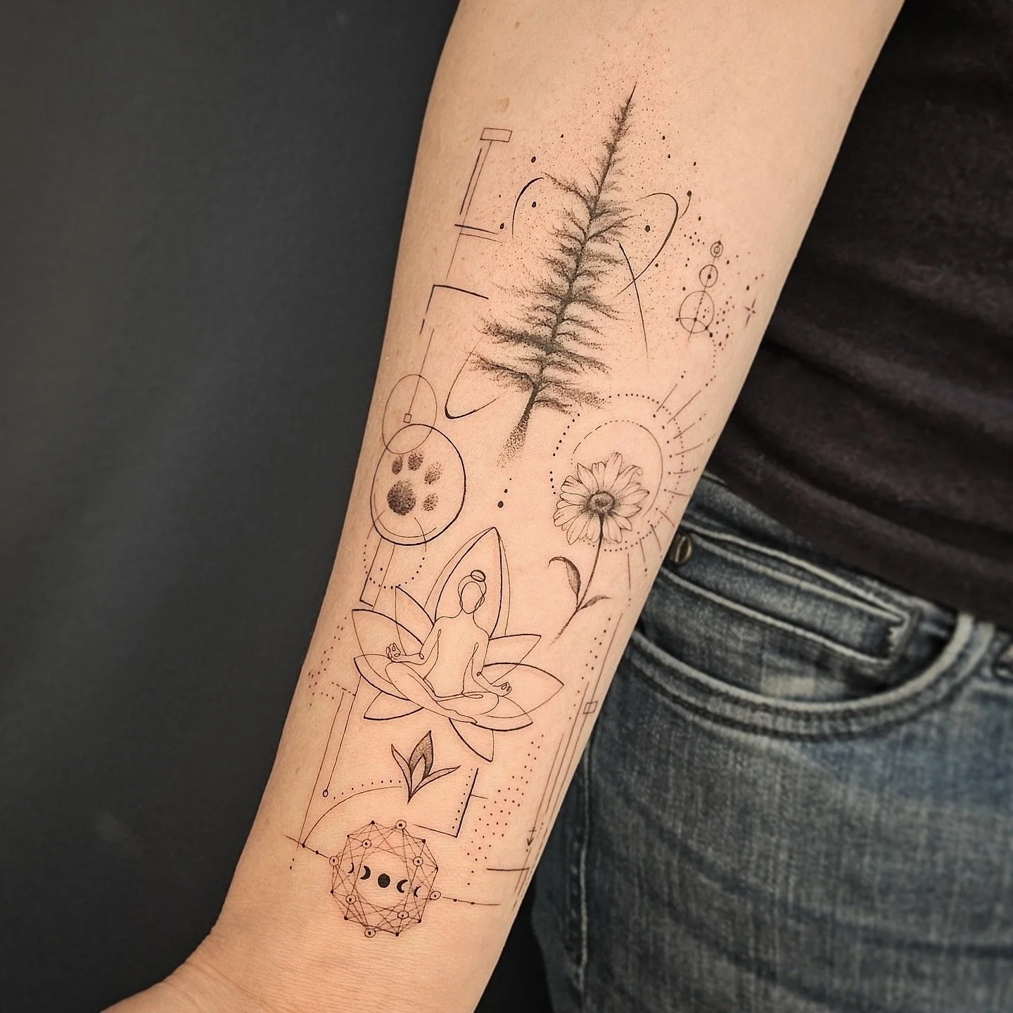 -
🌲🧘▫️▪️OWEN ▪️▫️
@tattooer_owen

Thank you Kari 🥰
-
✔️DM welcome
🖤 lazybonestattoo.com for booking
(Closed on Wed&amp;Thur)