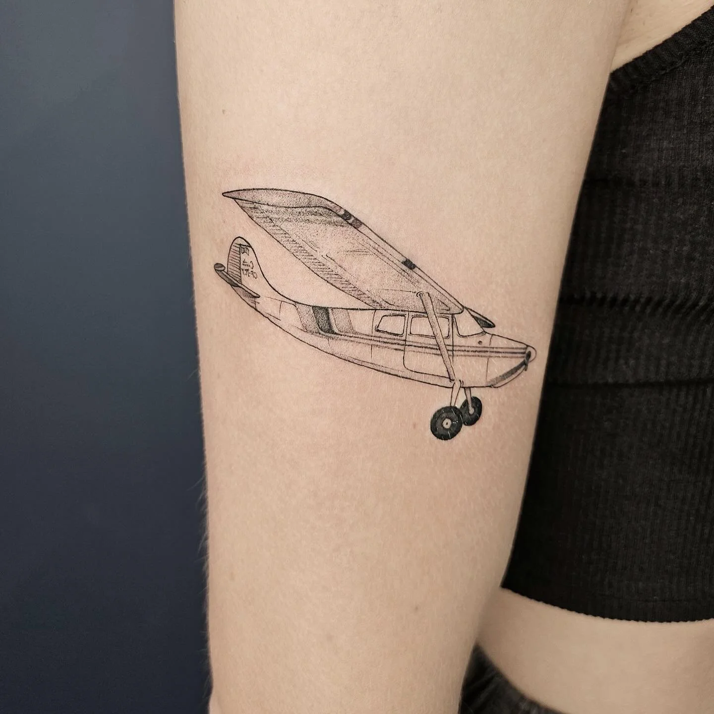 🛩️🛩️▫️▪️OWEN ▪️▫️
@tattooer_owen
@olivia.vanbommel

Thank you Olivia 🥰
-
✔️DM welcome
🖤 lazybonestattoo.com for booking