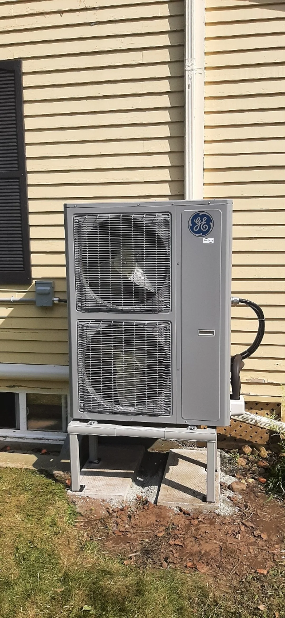 GE centrally ducted heat pump in hantsport nova scotia