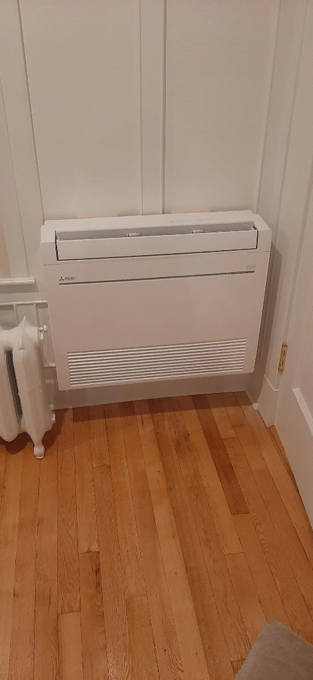 Mitsubishi floor console heat pump wolfville nova scotia