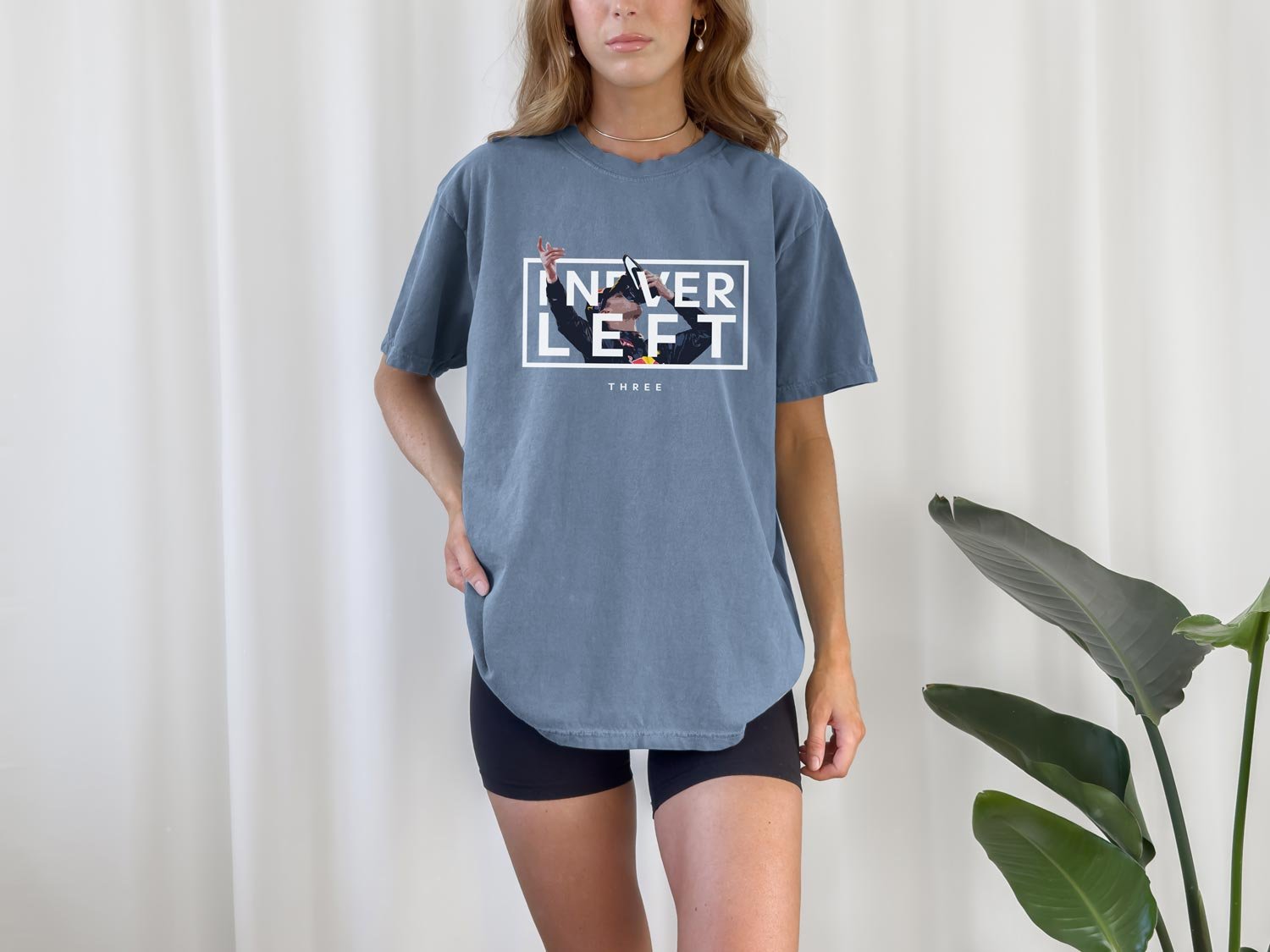 Ricciardo_IneverLeft_BlueJeanFrontComfortColors.jpg