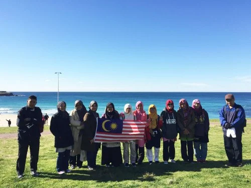 Students Visit Bondi