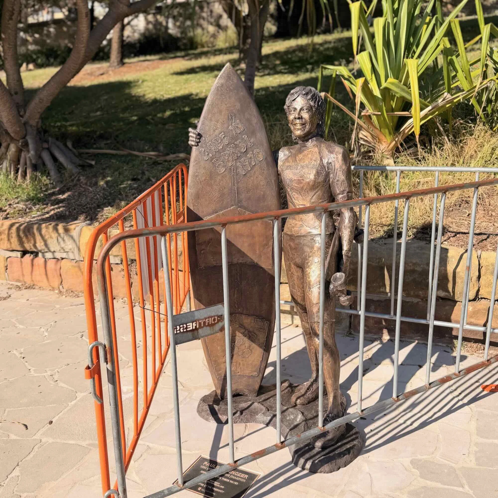 Pauline Menczer Statue