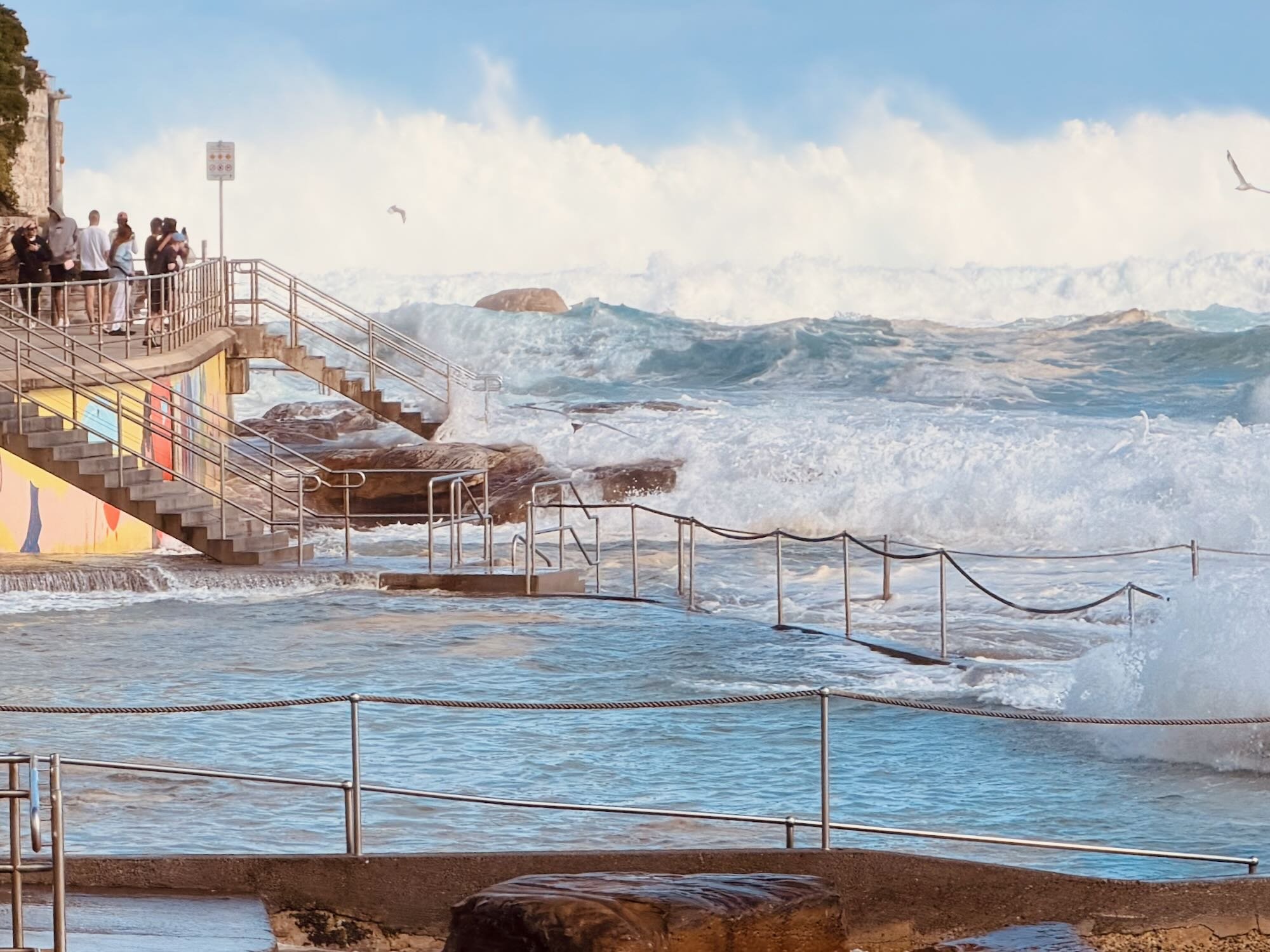 A Weekend of Dramatic Sea