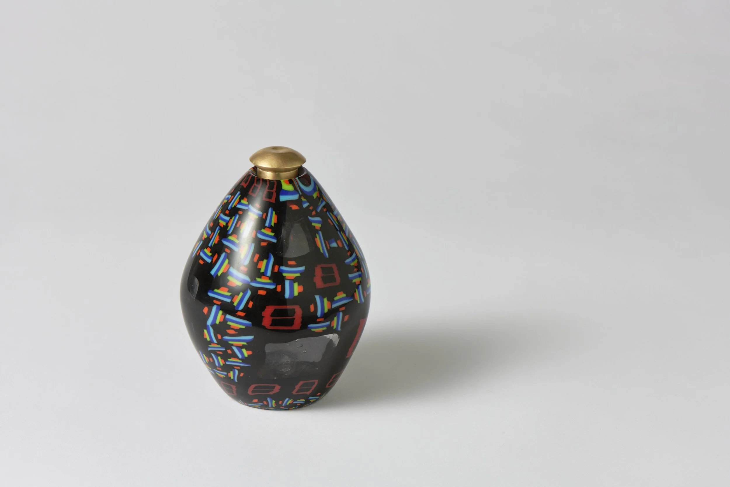  Θ |Theta no.1 , 2025
 bullseye glass, gold
 170 x 100 x 100 mm
  $5,950