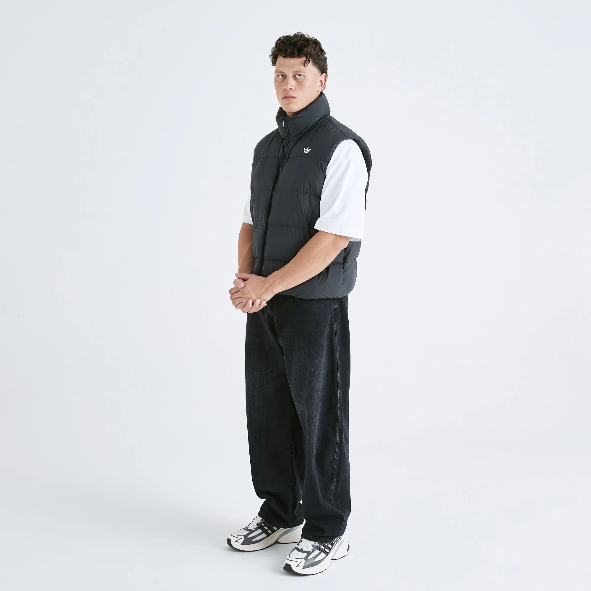 ADIDAS-KR7195_03 (1).jpg
