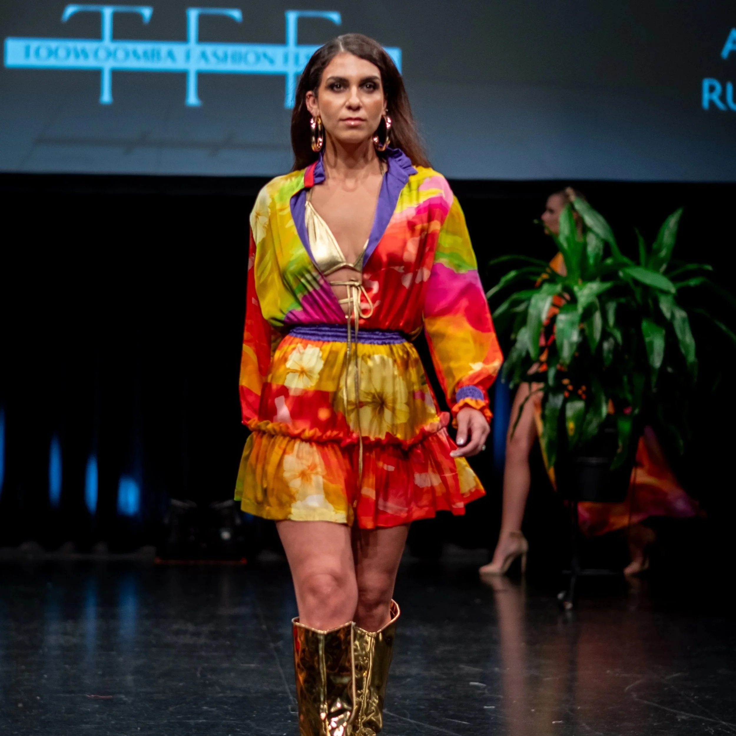 House of Jaise is a gallery of moods—luxurious silks, vibrant prints, and playful resort looks. The Sunset Dreaming collection celebrates transformation, movement, and the beauty of self-expression.

Photo by David Luxton. Model: Parnia. 