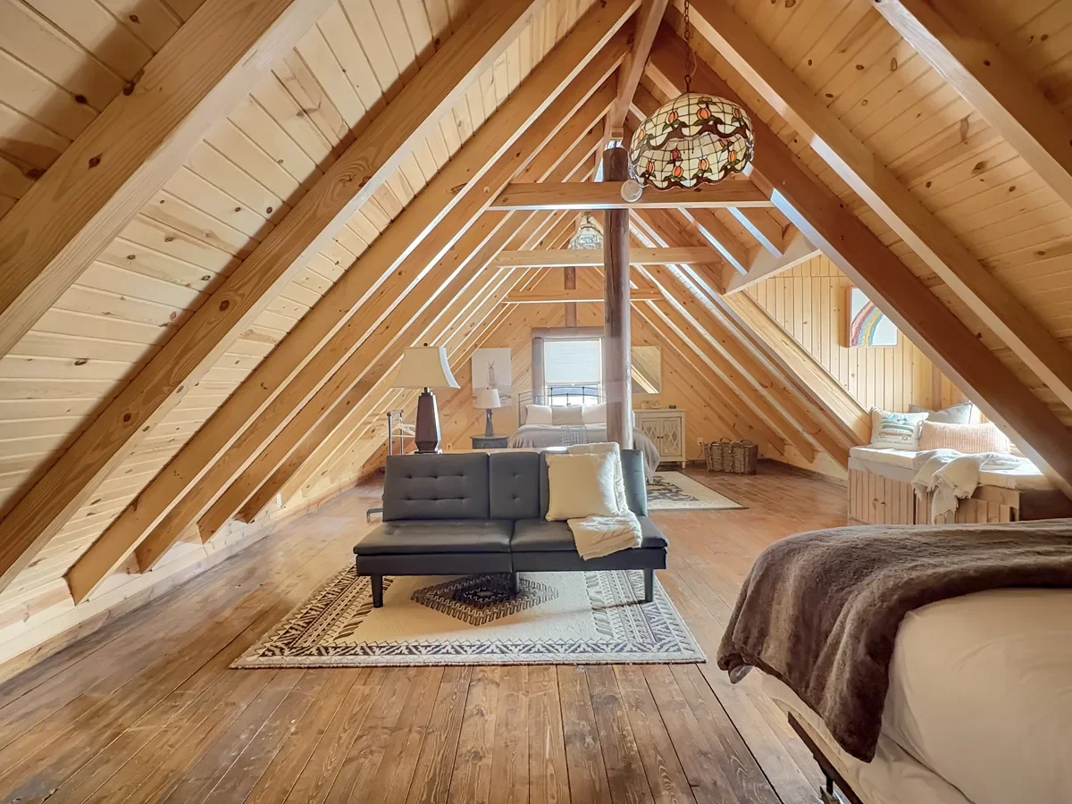 Bedroom 3 in Brown Bear Log Cabin Vacation Rental