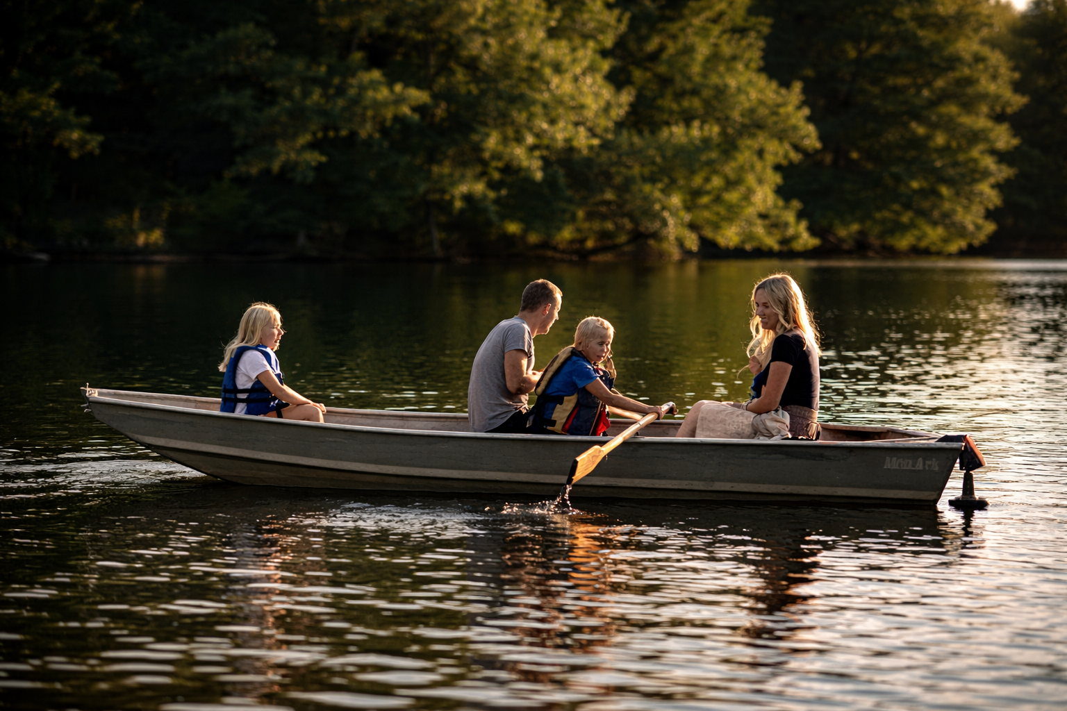 Grand Lake with Kids: A Low-Stress Weekend Itinerary Parents Will Actually Enjoy