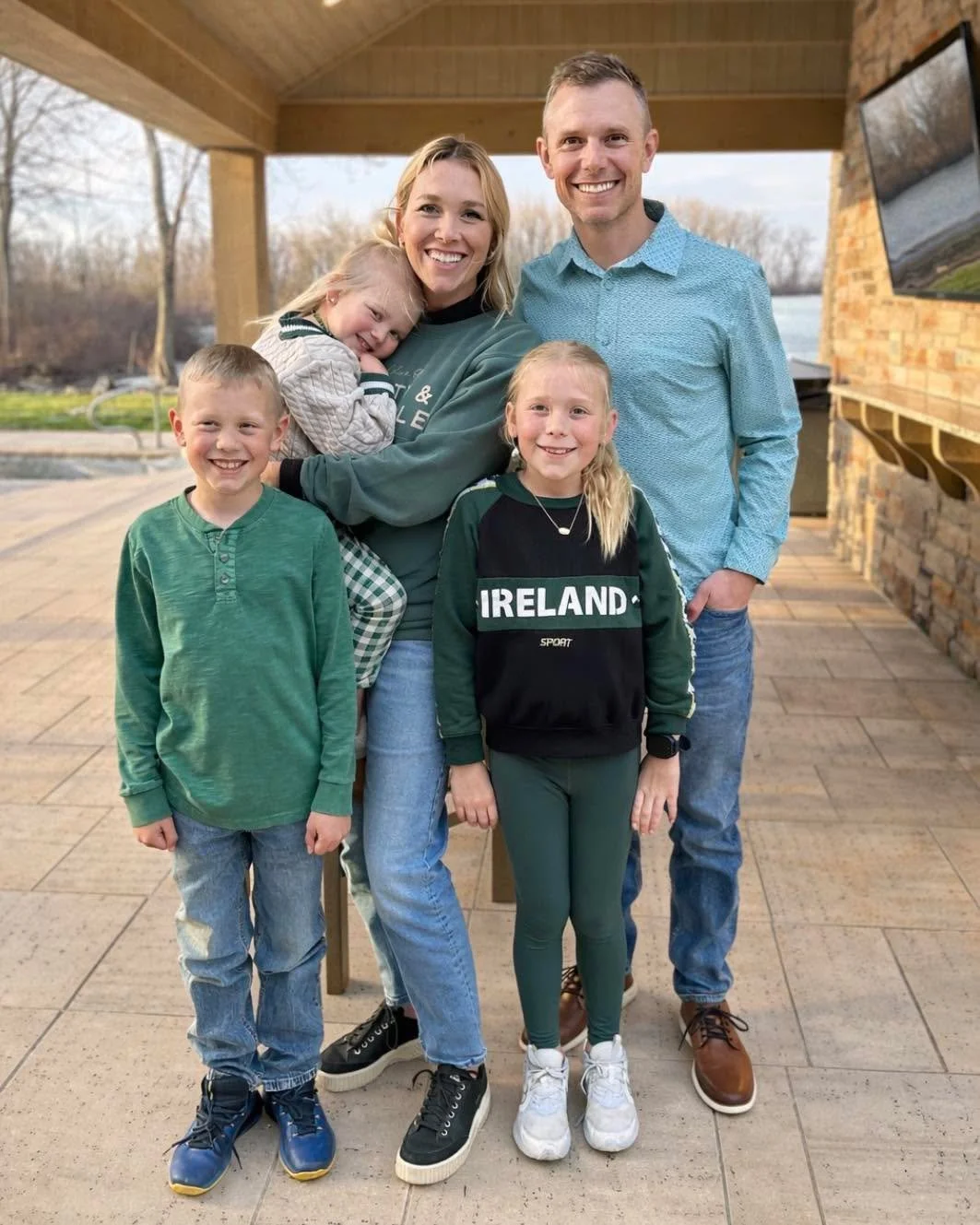 Happy St. Patty&rsquo;s Day from our crazy crew ☘️ 3 more days until Spring!

Family day at the sandbar, a little fresh air, a lot of laughs, and just enough green to keep us in the spirit. Snapped a quick pic before the kids ran off again - wouldn&r