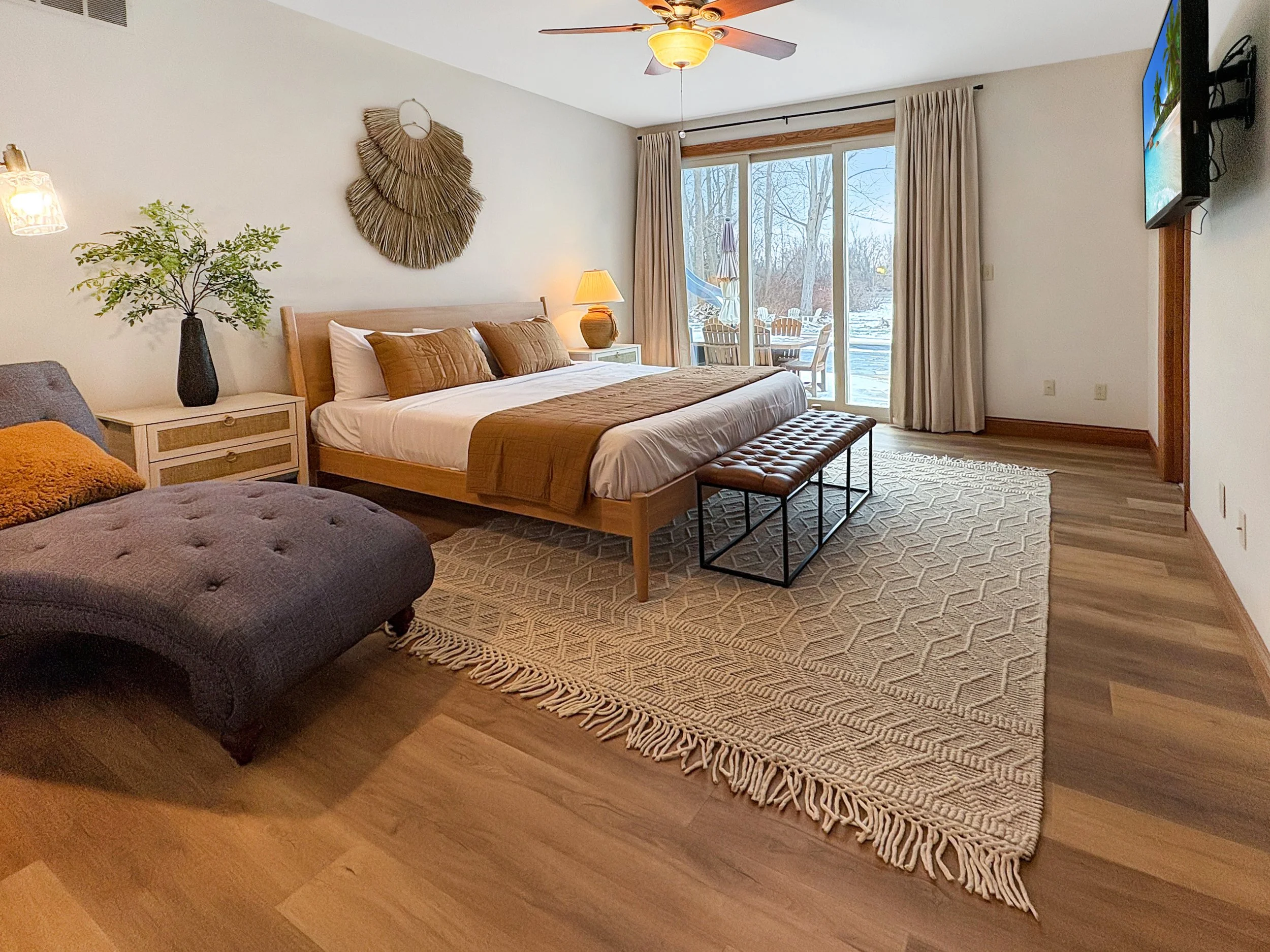 Ohio Vacation Rental The Sandbar Master Bedroom