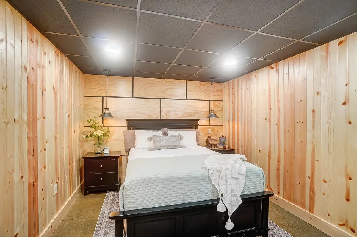 Bedroom 4 in Brown Bear Log Cabin Vacation Rental