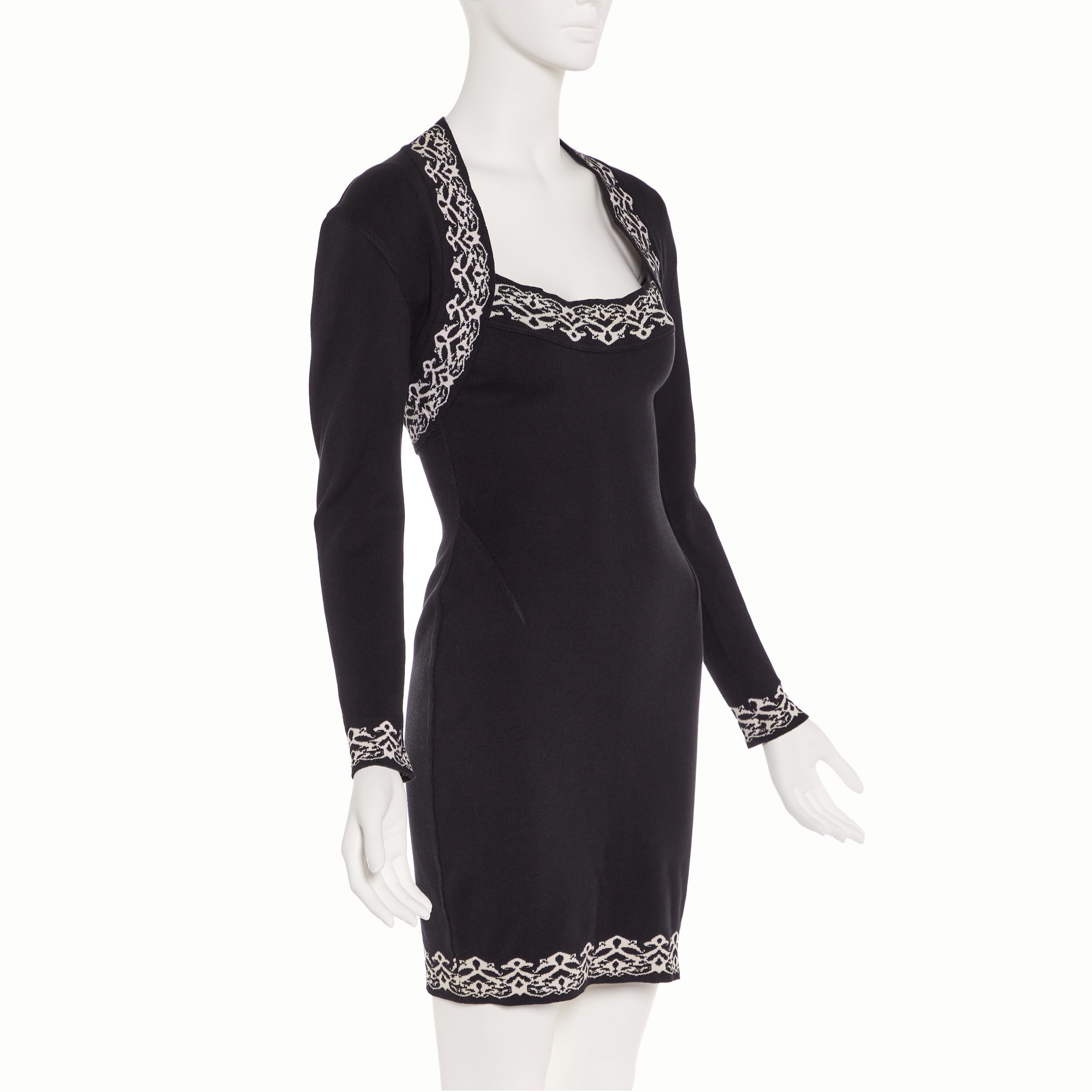 Azzedine+Ala%C3%AFa+SS+1992+Runway+Cold-Shoulder+Dress+and+Bolero+Two-Piece+Set_+3.jpg