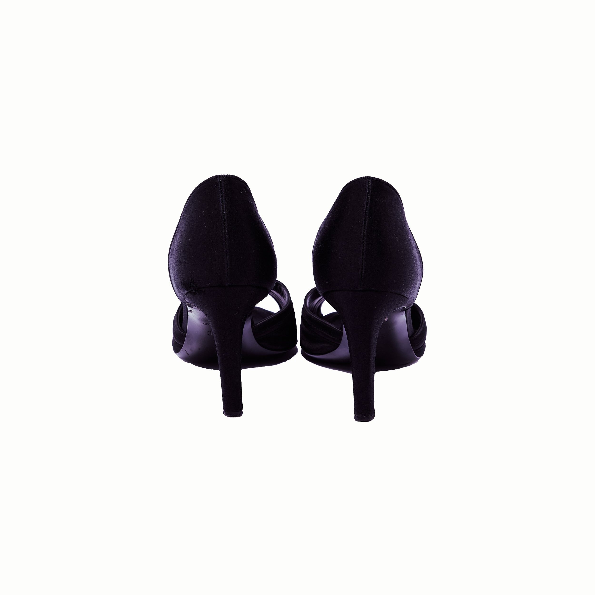 Chanel+1990s+Diamante+CC+Bow+Satin+Heels_+3.jpg