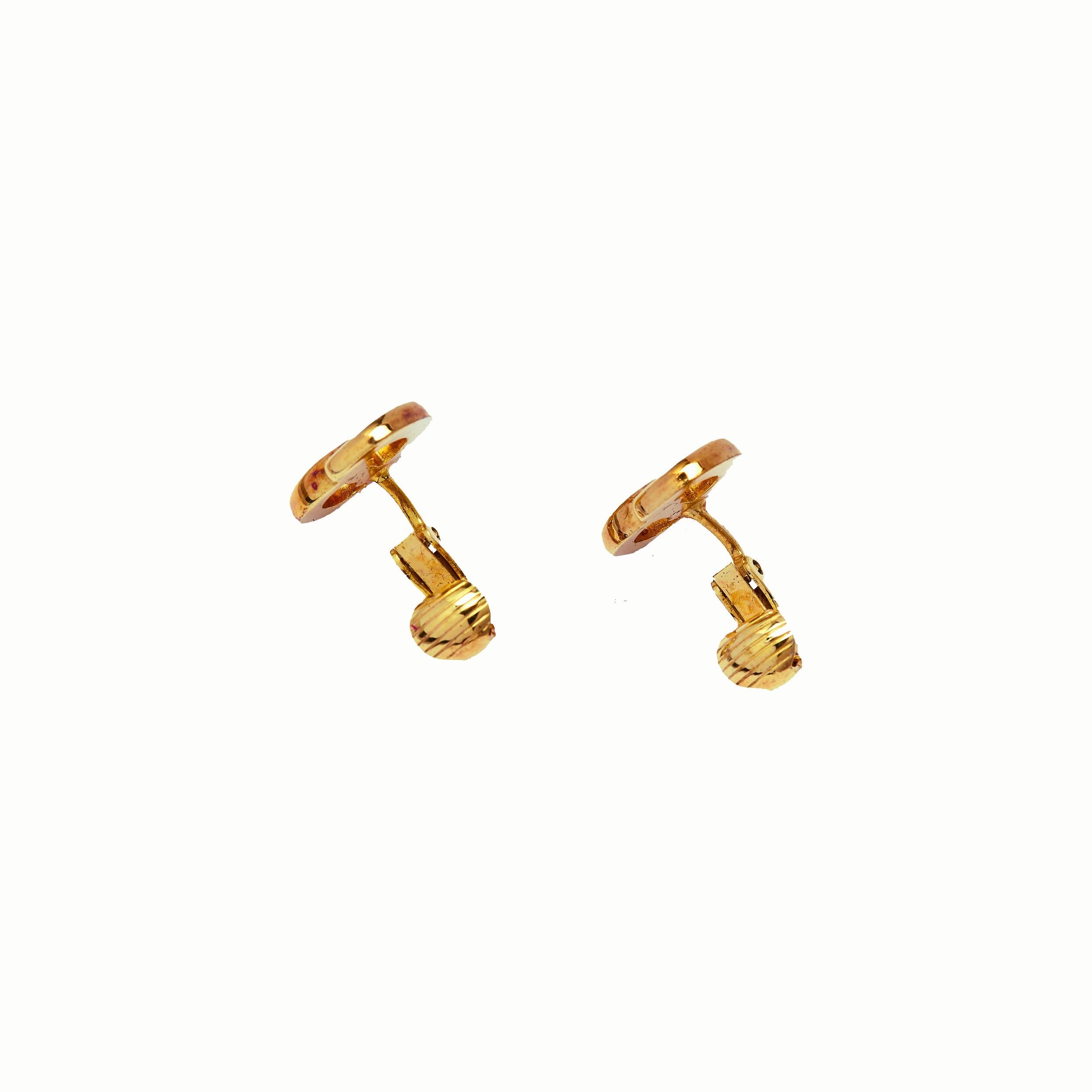 Christian+Dior+Gold+Plated+CD+Logo+Clip+On+Earrings_+2.jpg