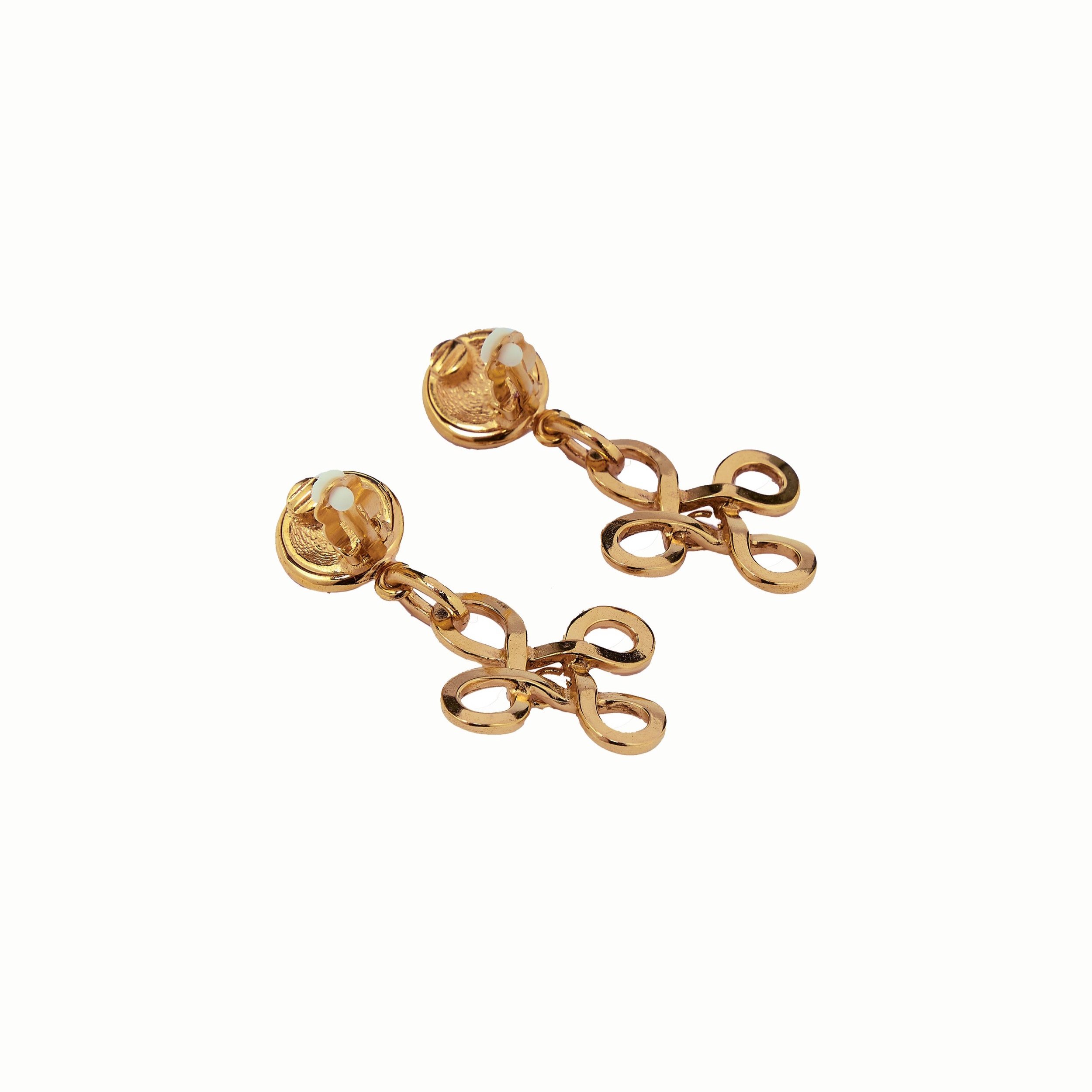 Chanel+1993+CC+Gold+Cross+Dangle+Clip-On+Earrings_+4.jpg