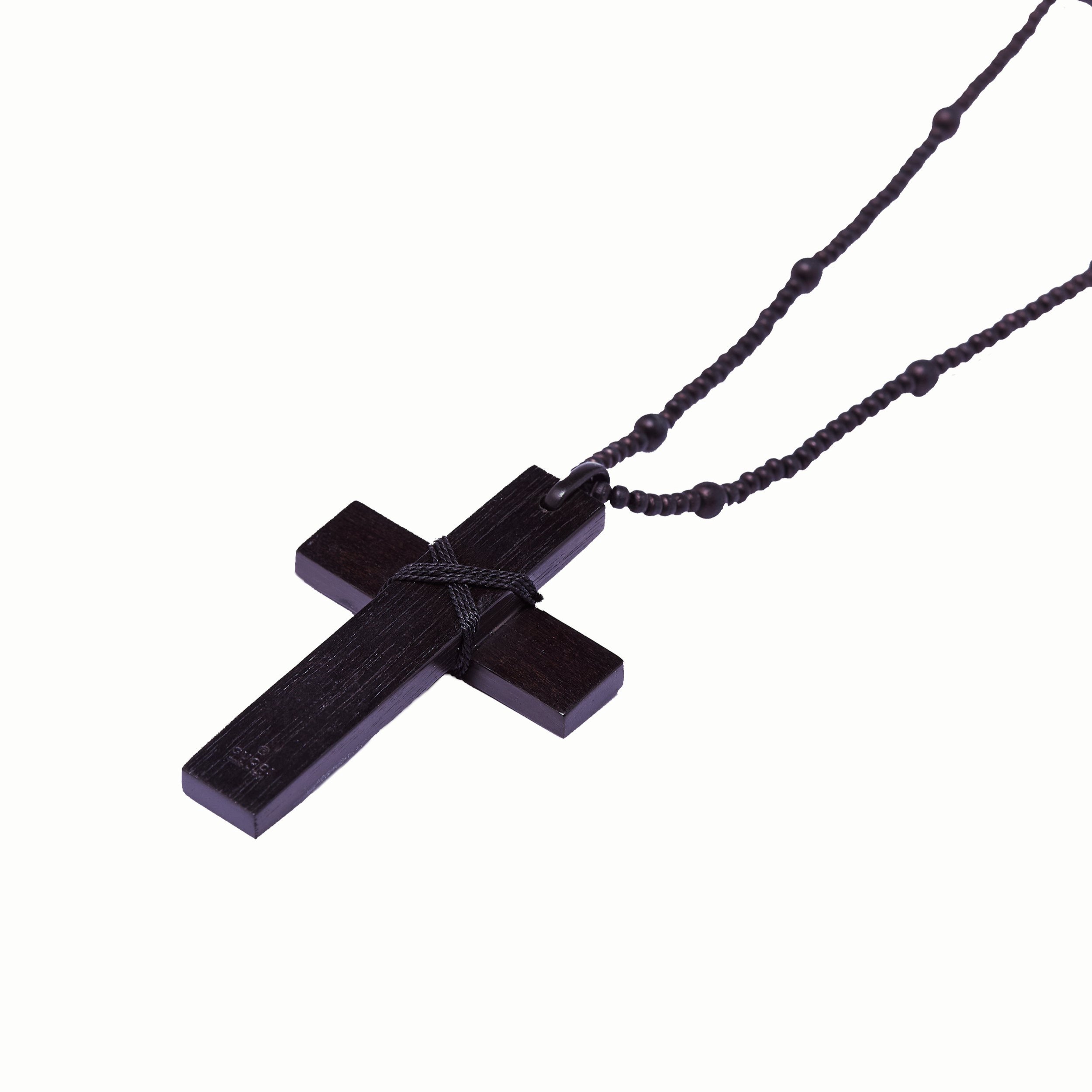 Gucci+by+Tom+Ford+Fall+2002+Black+Beaded+Cross+Necklace_.jpg