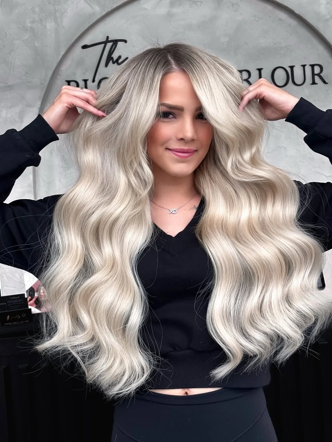 we&rsquo;re calling this a life-changing appointment ✨🪽 

22&rdquo; of @rumoredhairextensions in Petty Princess + Homewrecker installed by @madi.blondingparlour 🤍

#coloradohairsalon #nocohairsalon #coloradohairstylist #coloradohairextensions #fire