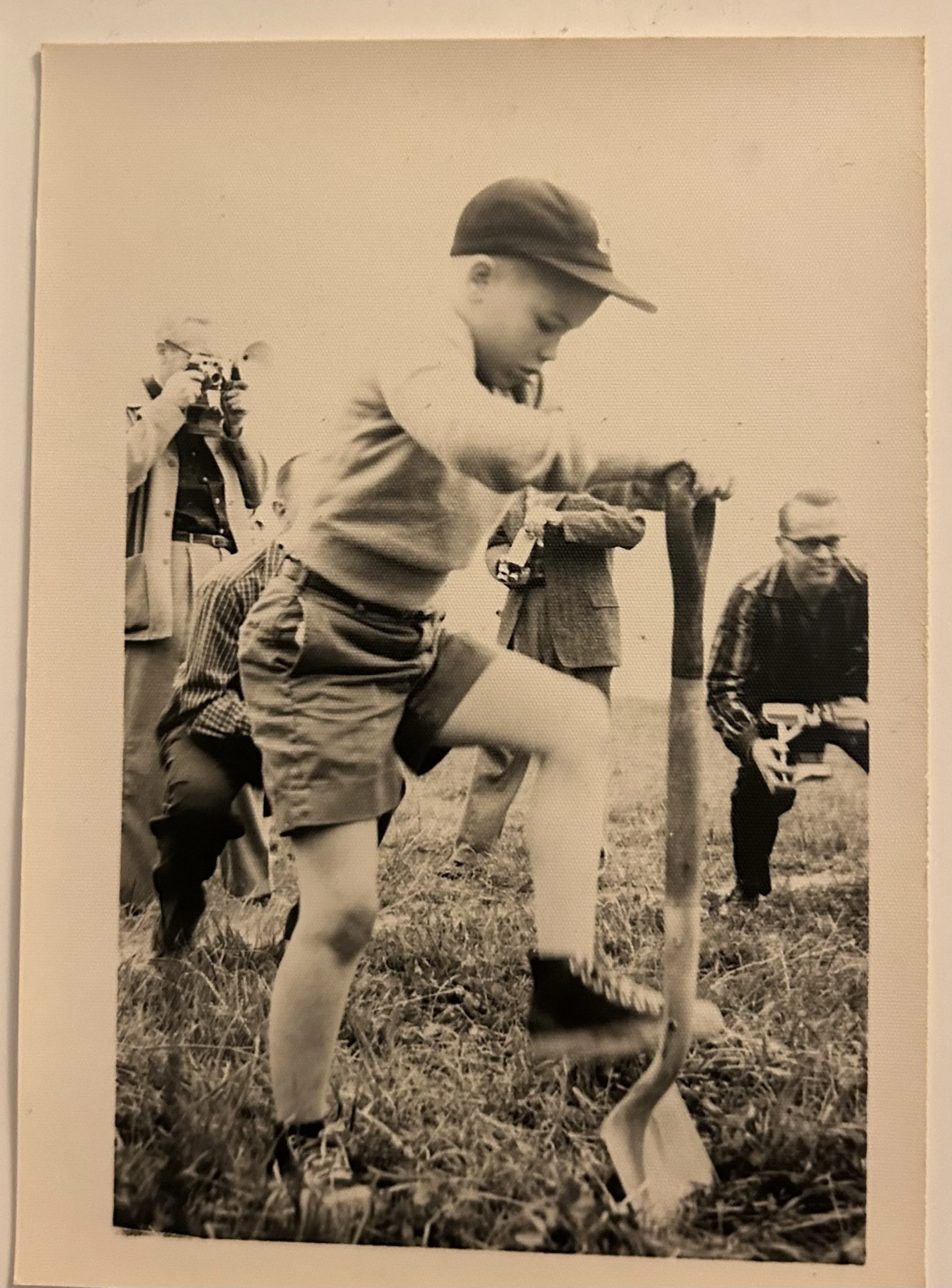 WH 1959 Kid Digging.jpeg