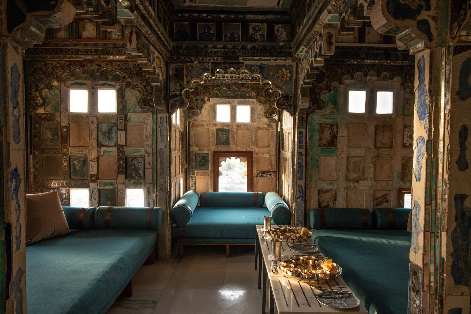 sheesh-mahal-01.jpg